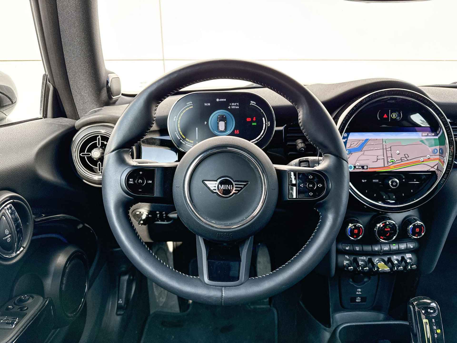 MINI Electric MINI Yours Mini Mini Electric MINI Yours 33 kWh | Subsidie Deals - 12/24