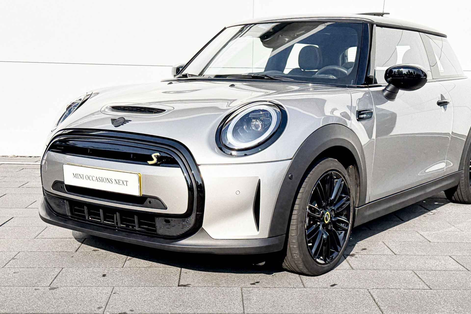 MINI Electric MINI Yours Mini Mini Electric MINI Yours 33 kWh | Subsidie Deals - 22/24