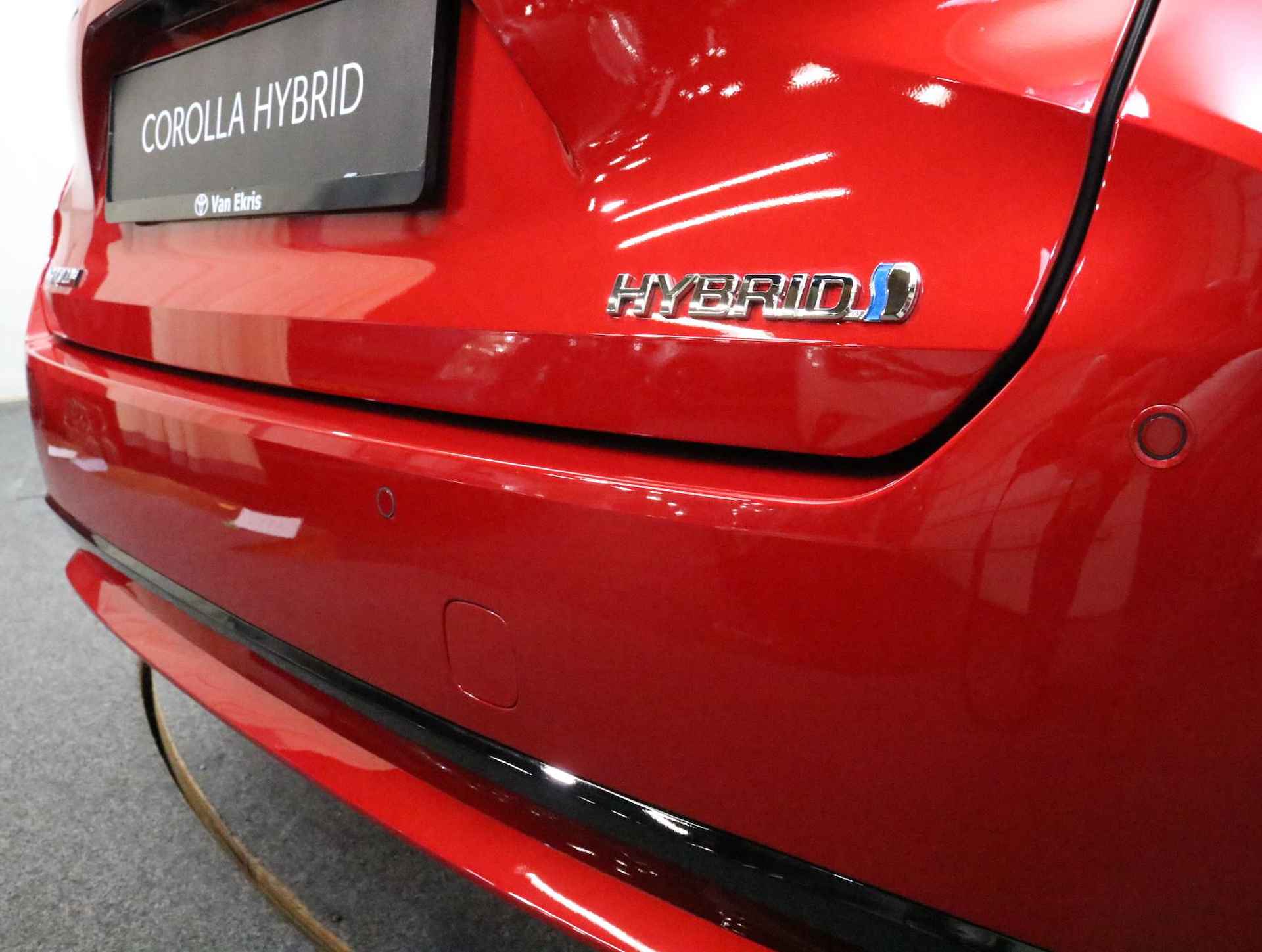 Toyota Corolla Touring Sports 1.8 Hybrid Executive, Bi-Tone, Head Up Display | Blind Spot | Sportstoelen | Apple Carplay & Android Auto - 29/47