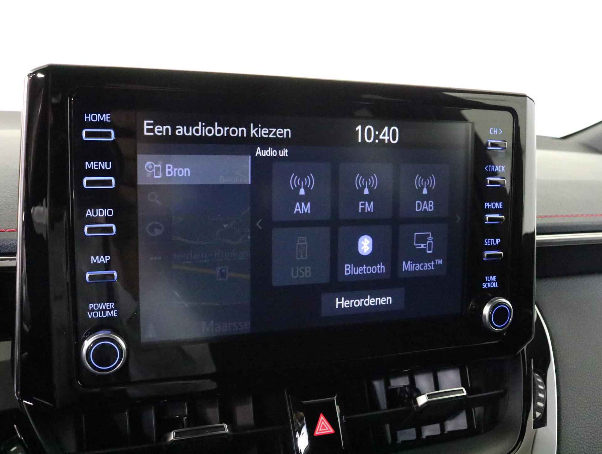 Toyota Corolla Touring Sports 1.8 Hybrid Executive, Bi-Tone, Head Up Display | Blind Spot | Sportstoelen | Apple Carplay & Android Auto - 39/47