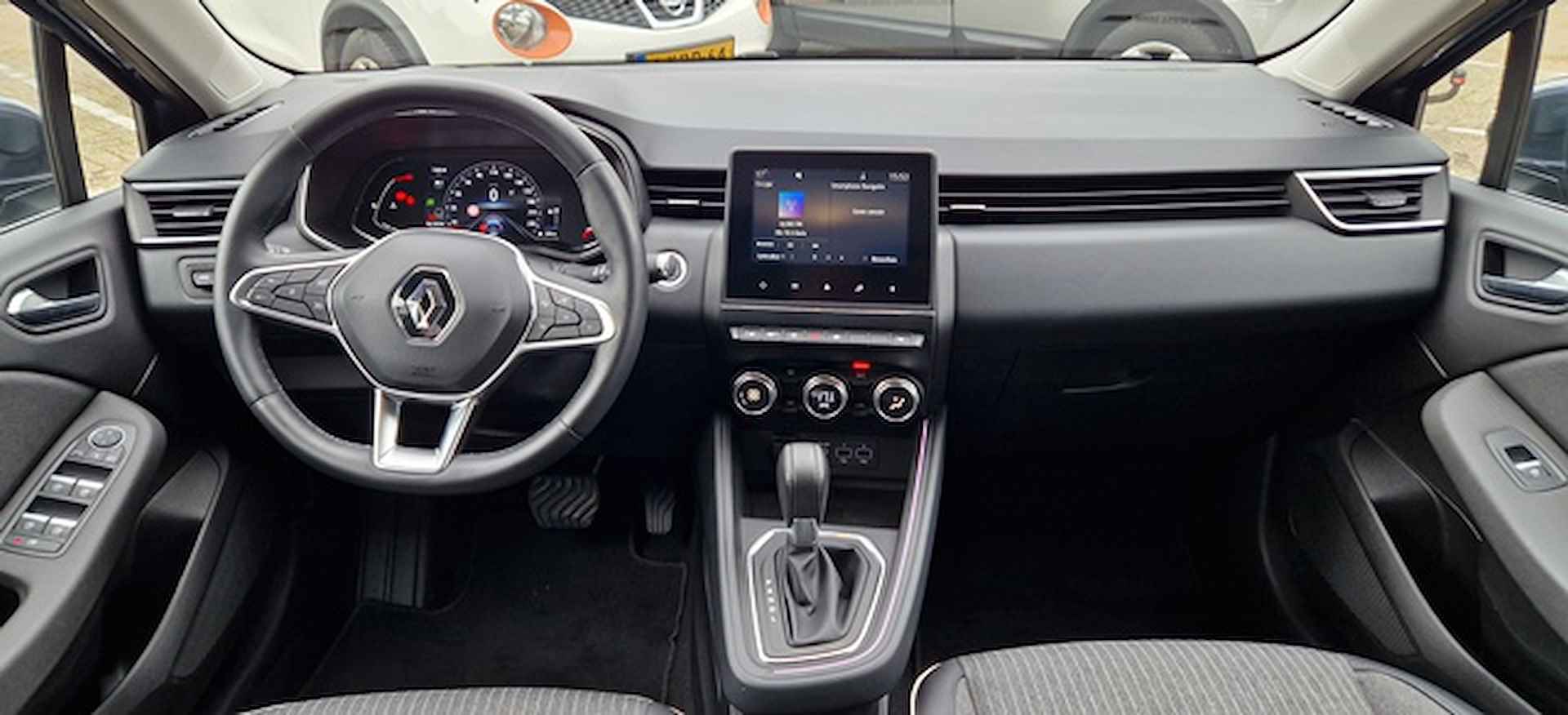 RENAULT Clio 1.0 TCe 90pk A/T Intens Apple CarPlay en Android Auto - 9/16