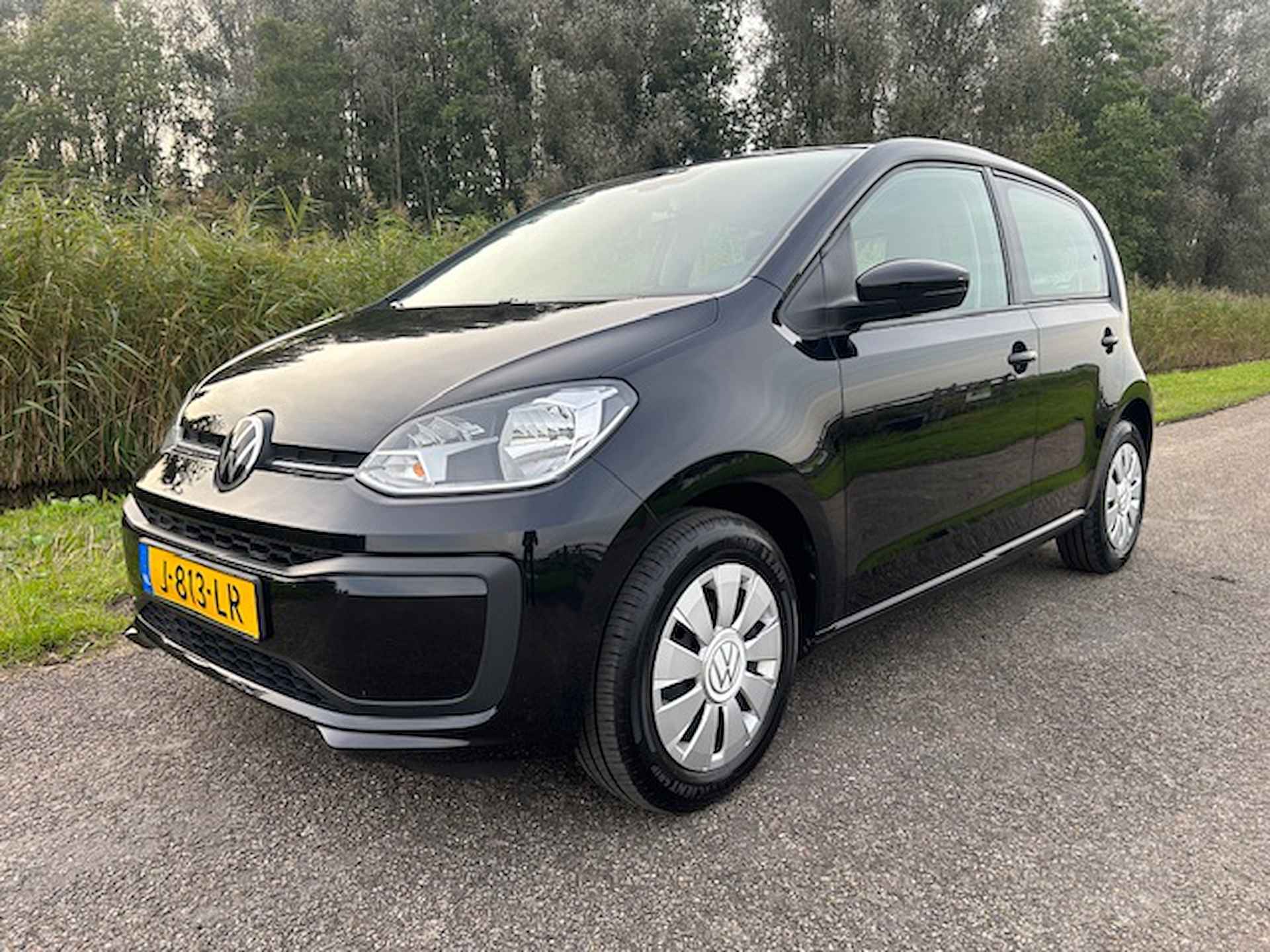 Volkswagen Up! 1.0 60PK 4D BMT Move up! Bluetooth | Cruise control | Camera | Parkeersensoren |  Climate control | NAP | Rijklaar prijs! - 3/22