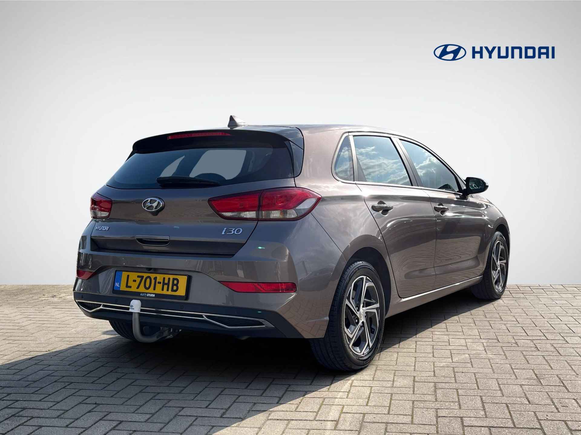 Hyundai i30 1.0 T-GDi MHEV Comfort Smart | Trekhaak | Navigatie | Camera | Apple Carplay/Android Auto | Keyless Entry | LED Koplampen | Rijklaarprijs! - 4/26