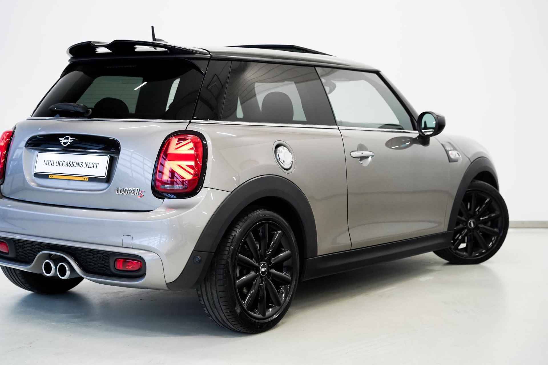 MINI 3-deurs Cooper S 60 Years Edition Aut. - 11/29