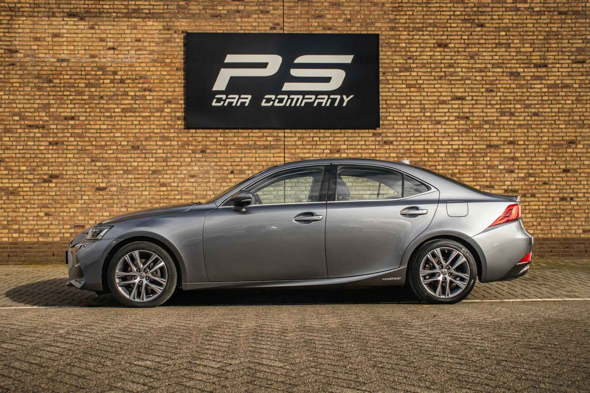 Lexus IS 300h Hybrid Business Line, NAP, BTW, 1ste eigenaar - 2/31