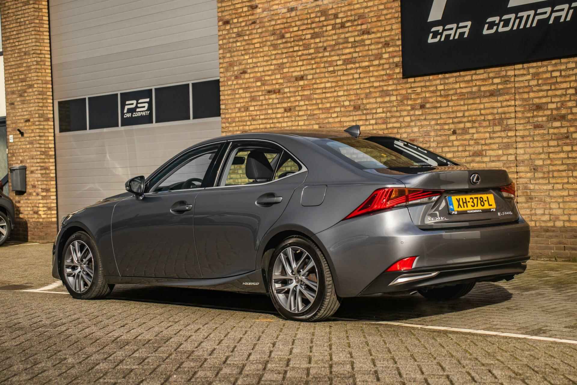 Lexus IS 300h Hybrid Business Line, NAP, BTW, 1ste eigenaar - 3/31