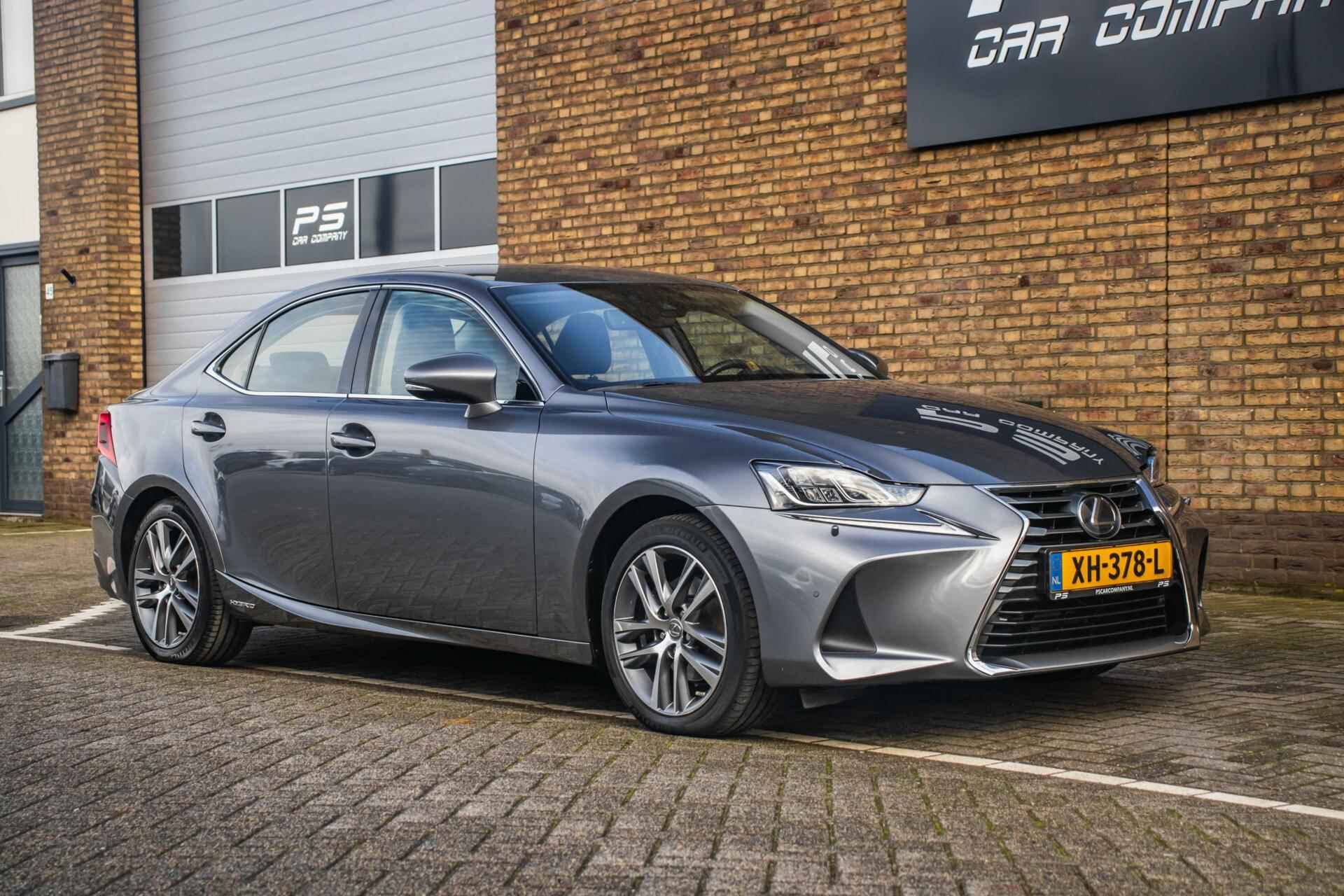 Lexus IS 300h Hybrid Business Line, NAP, BTW, 1ste eigenaar - 7/31