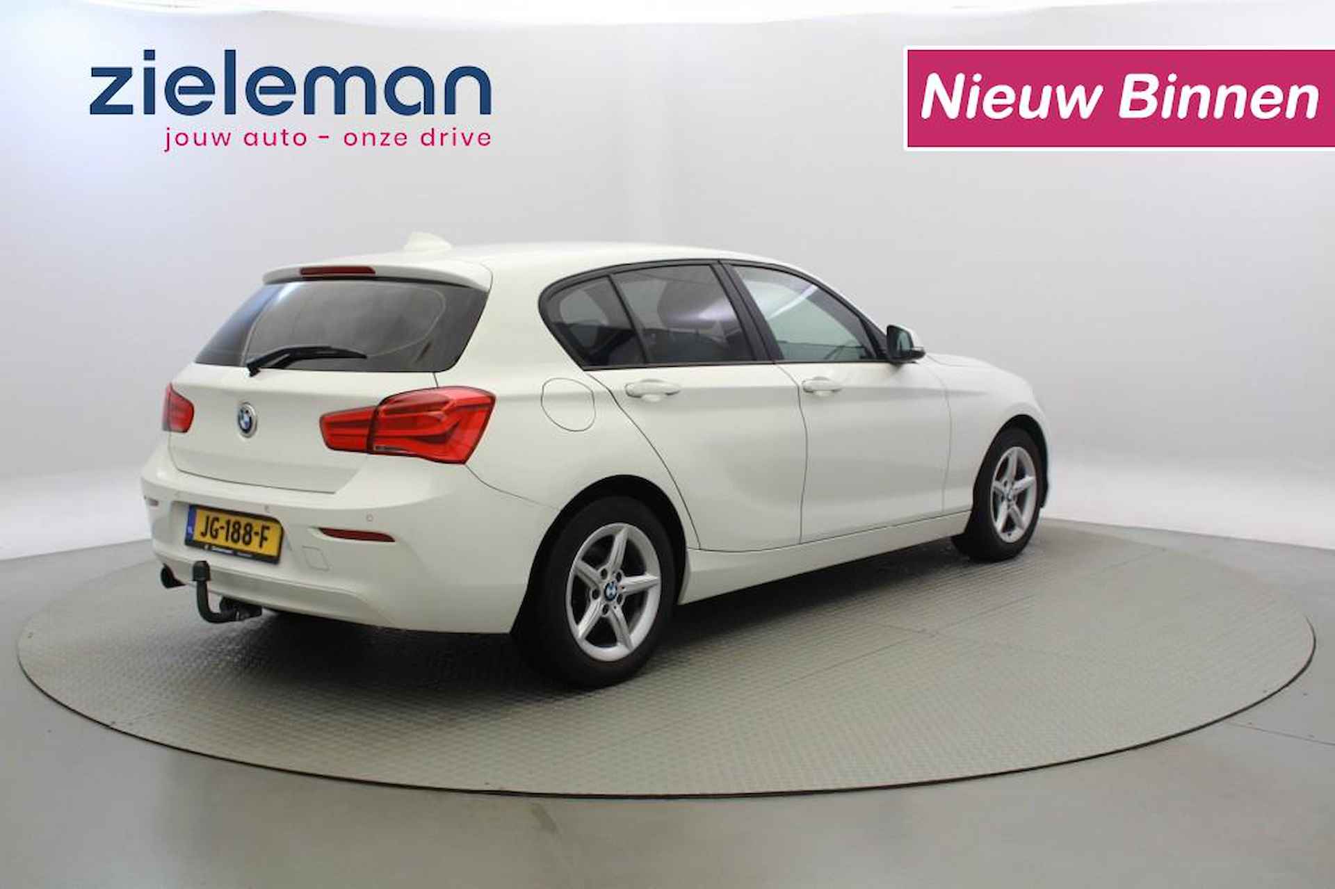 BMW 1-serie 116i 5 deurs SportLine - Navi, Clima - 3/24