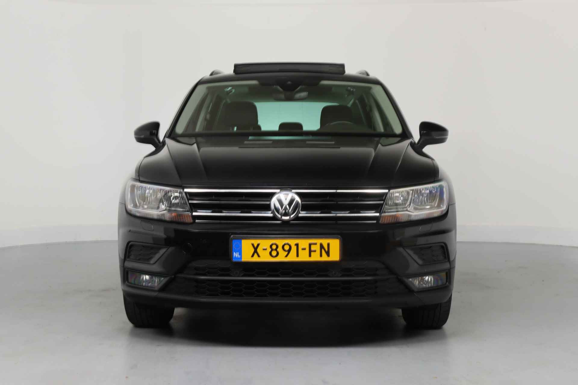 Volkswagen Tiguan 1.4 TSI ACT Comfortline Business | Open Dak | Cruise Adaptive | Egroactive | Keyless | Navi | Clima | Stoelverwarming Parkeersen - 2/40