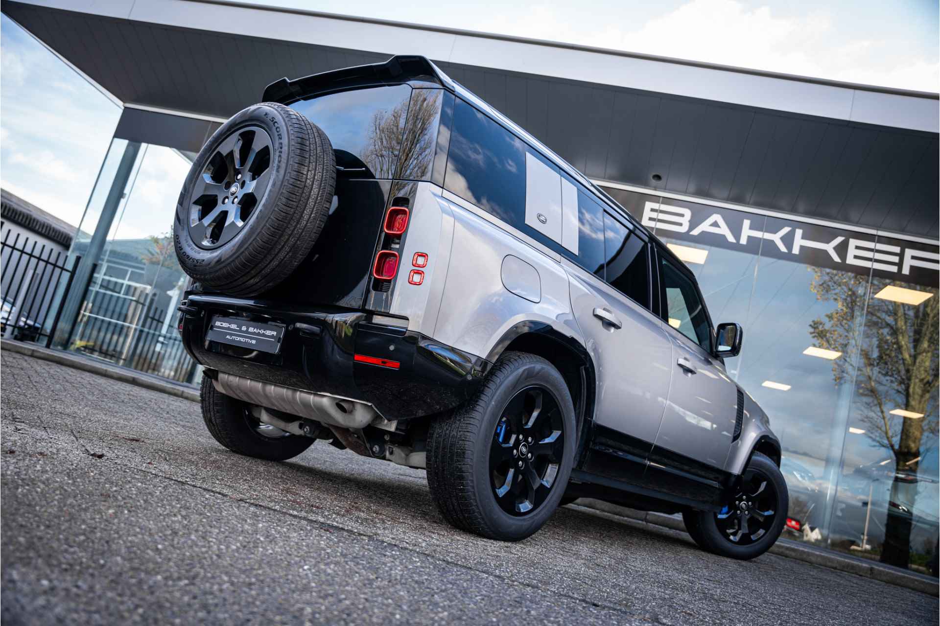 Land Rover Defender 110 2.0 P400e 110 X-Dynamic SE - URBAN Spoiler - - 33/73