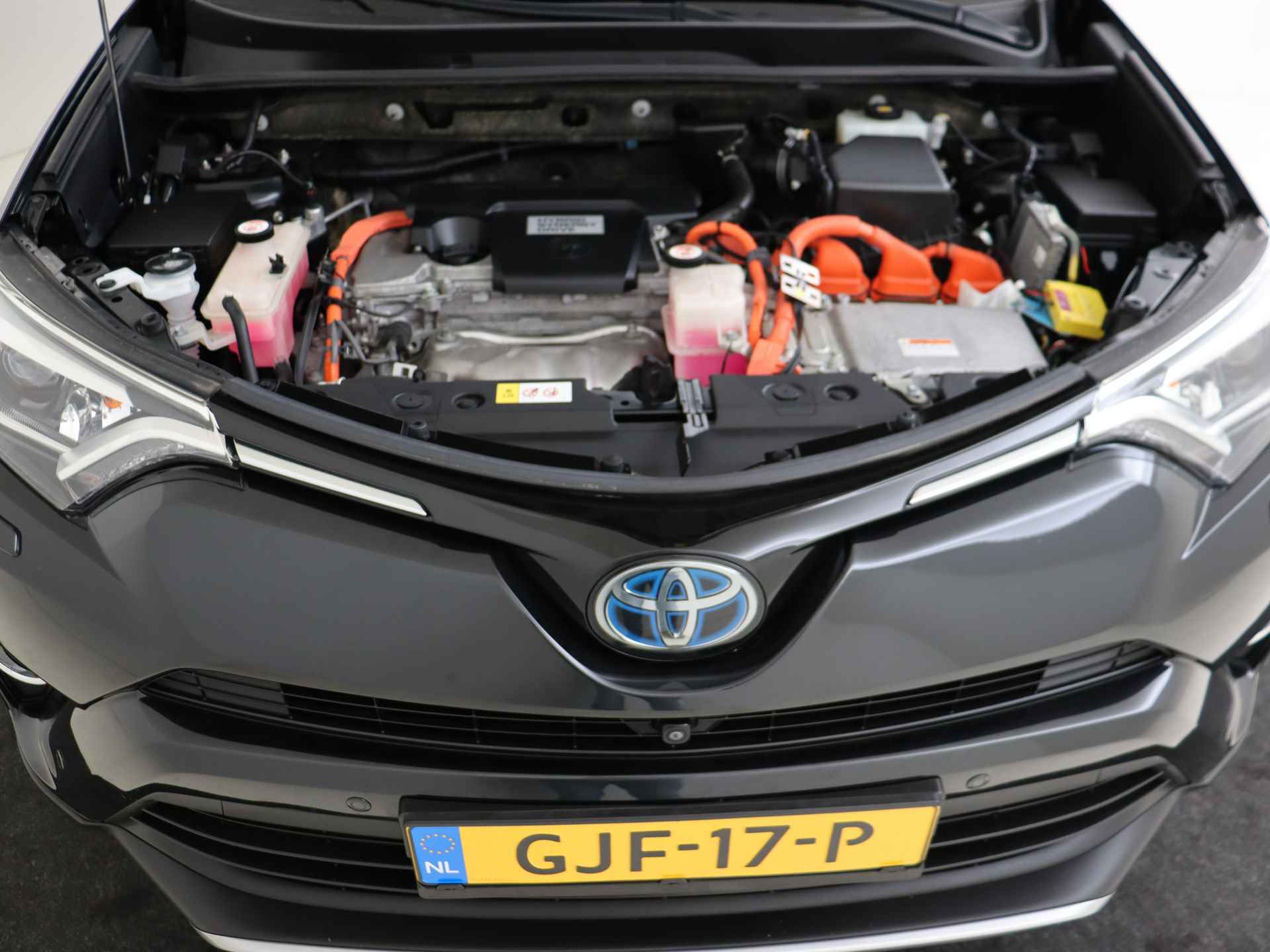 Toyota RAV4 2.5 Hybrid Executive I Climate Control I Cruise Control I Rondom Zicht Camera I Zwart Lederen Bekleding I 1e Eigenaar I Volledig Dealer Onderhouden I Stuur/Voorruit/Stoelverwarming Voor I - 40/50