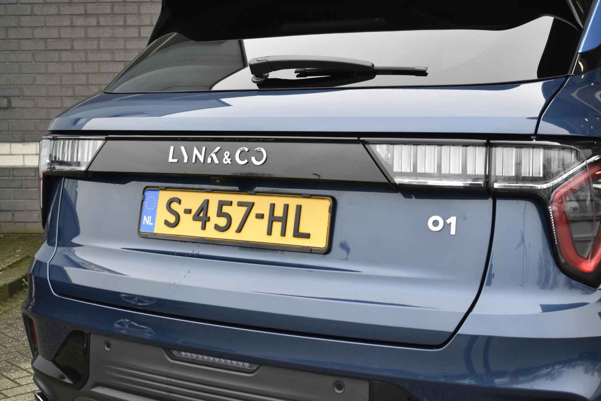 Lynk & Co 01 1.5 / PHEV / Panoramadak / Stoelverwarming / 360-Camera - 27/43