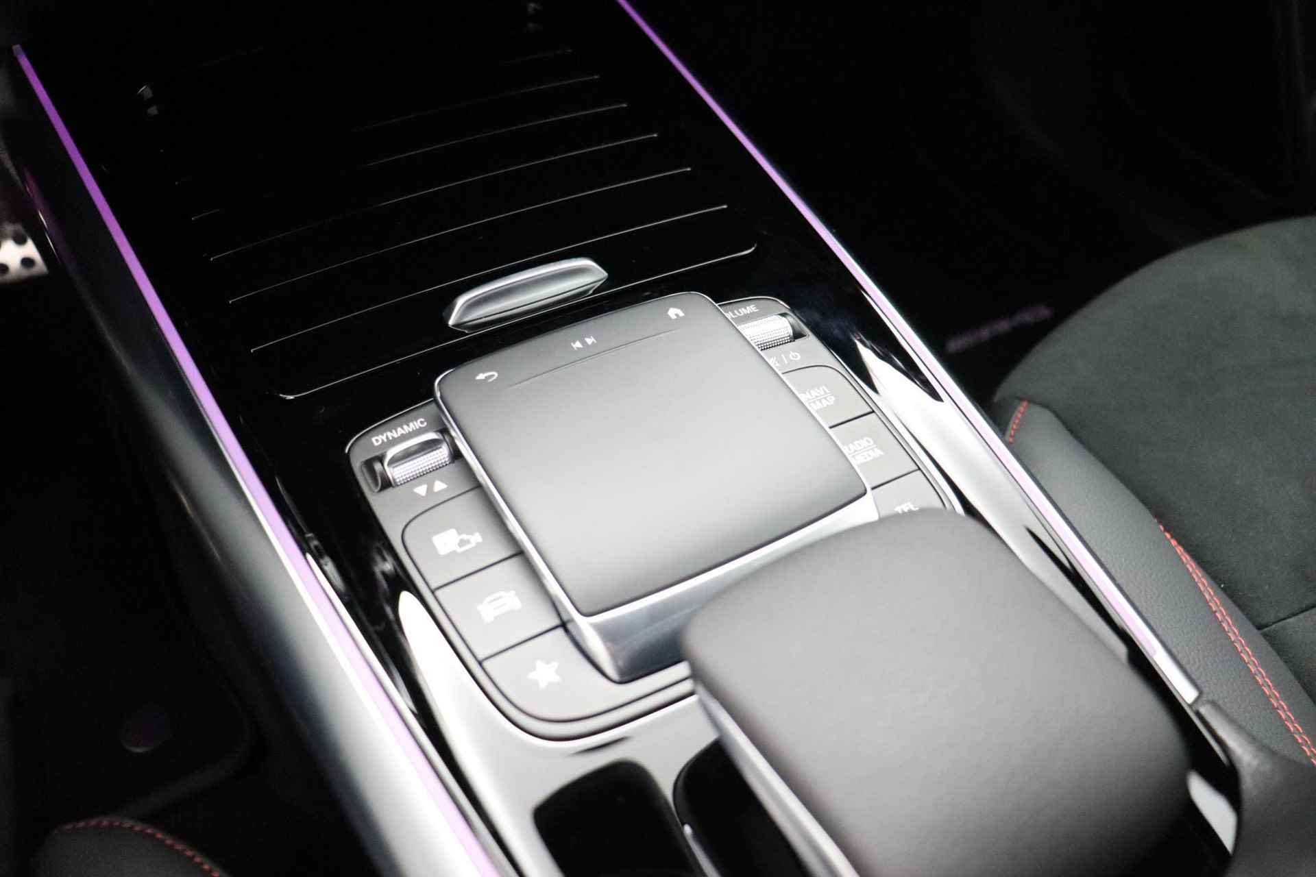 Mercedes-Benz EQA 250 AMG | Electrische Achterklep | Nightpakket - 21/28
