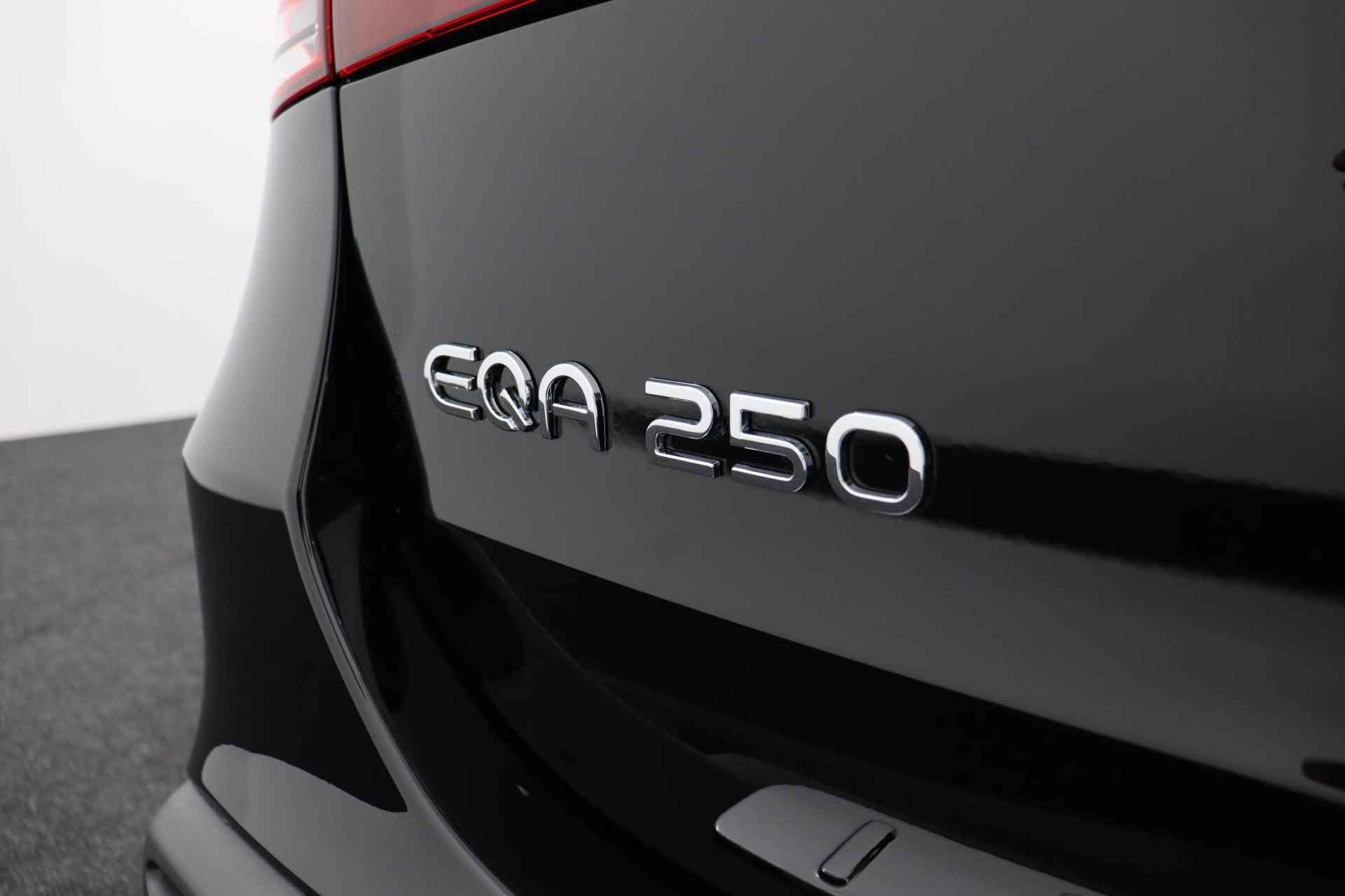 Mercedes-Benz EQA 250 AMG | Electrische Achterklep | Nightpakket - 25/28