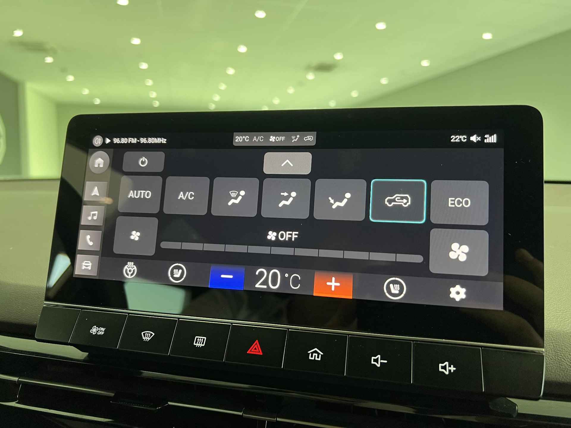 MG 4 Long Range Luxury 64 kWh | 1e-Eigenaar | Navi | Led Koplampen | 360 Camera | Getint Glas | Stoelverwarming | - 27/30