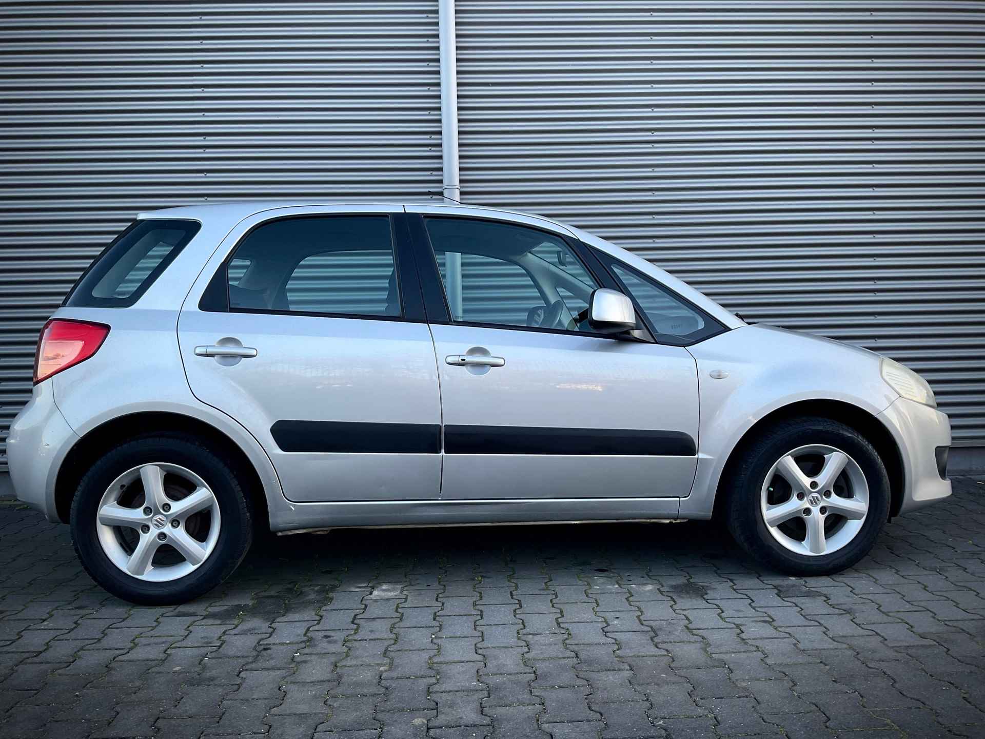 Suzuki SX4 1.6 Comfort - 4/19