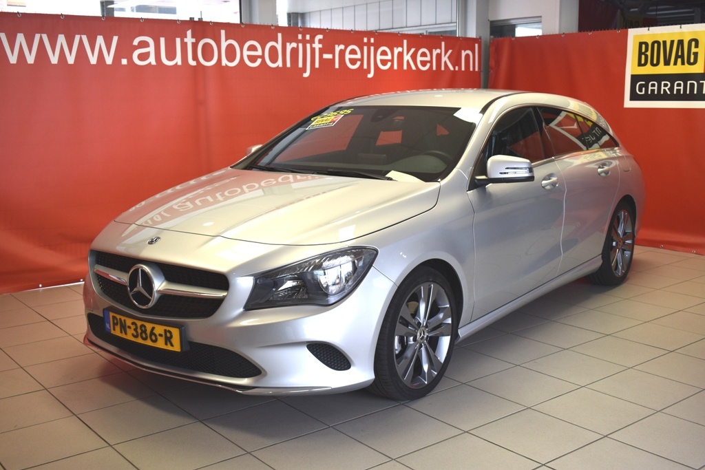 Mercedes-benz CLA-klasse  Shooting Brake 180 Business Solution, navi , parkeer camera, Spo bij viaBOVAG.nl