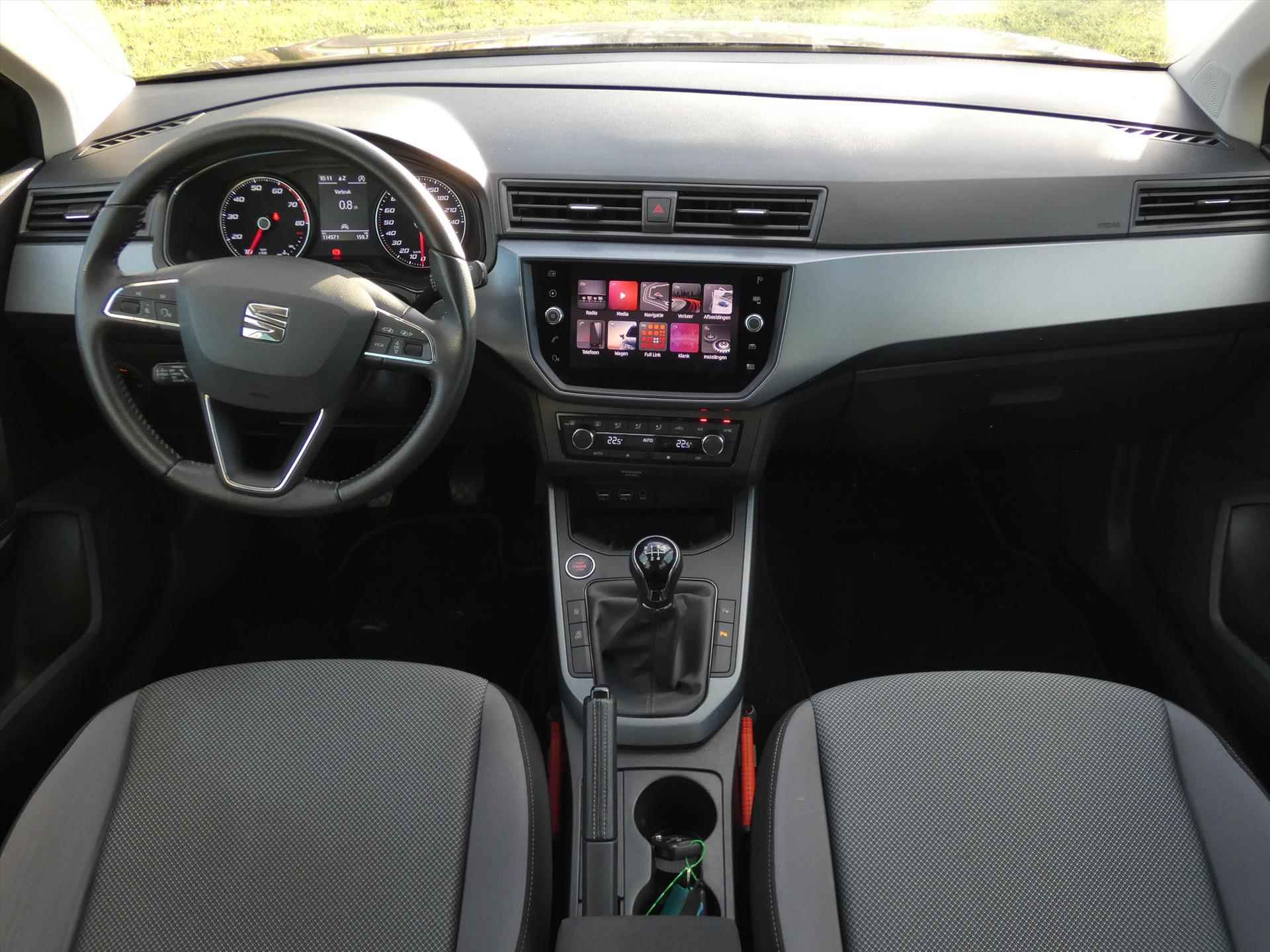 SEAT Arona 1.0 TSI 95pk Style Intense X | Trekhaak | Carplay | Camera | - 3/41