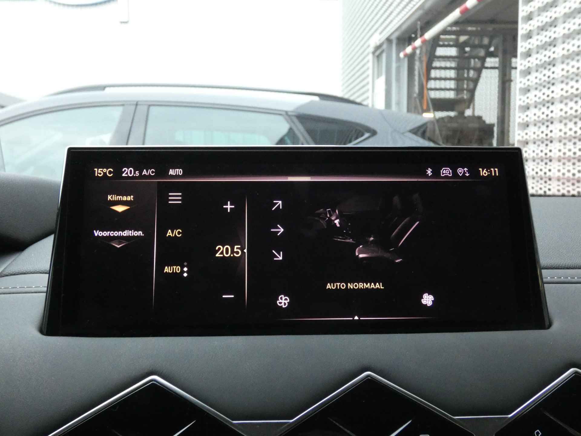 DS DS 3 E-Tense Opéra 54 kWh 156PK Head up Display | Camera | Navigatie | Leder interieur | Full Options - 26/32