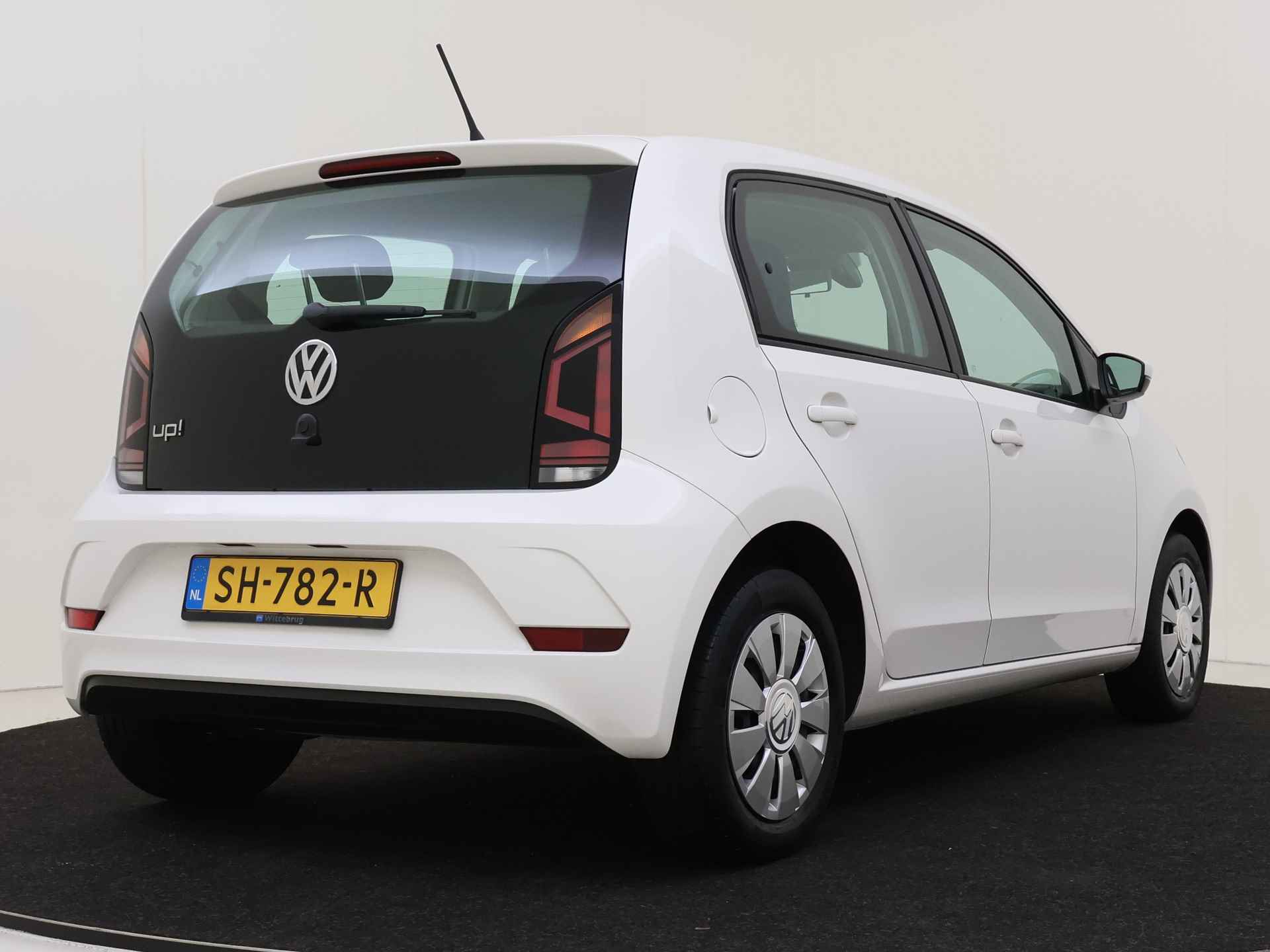 Volkswagen up! 1.0 BMT move up! 5 deurs | Airco - 11/26