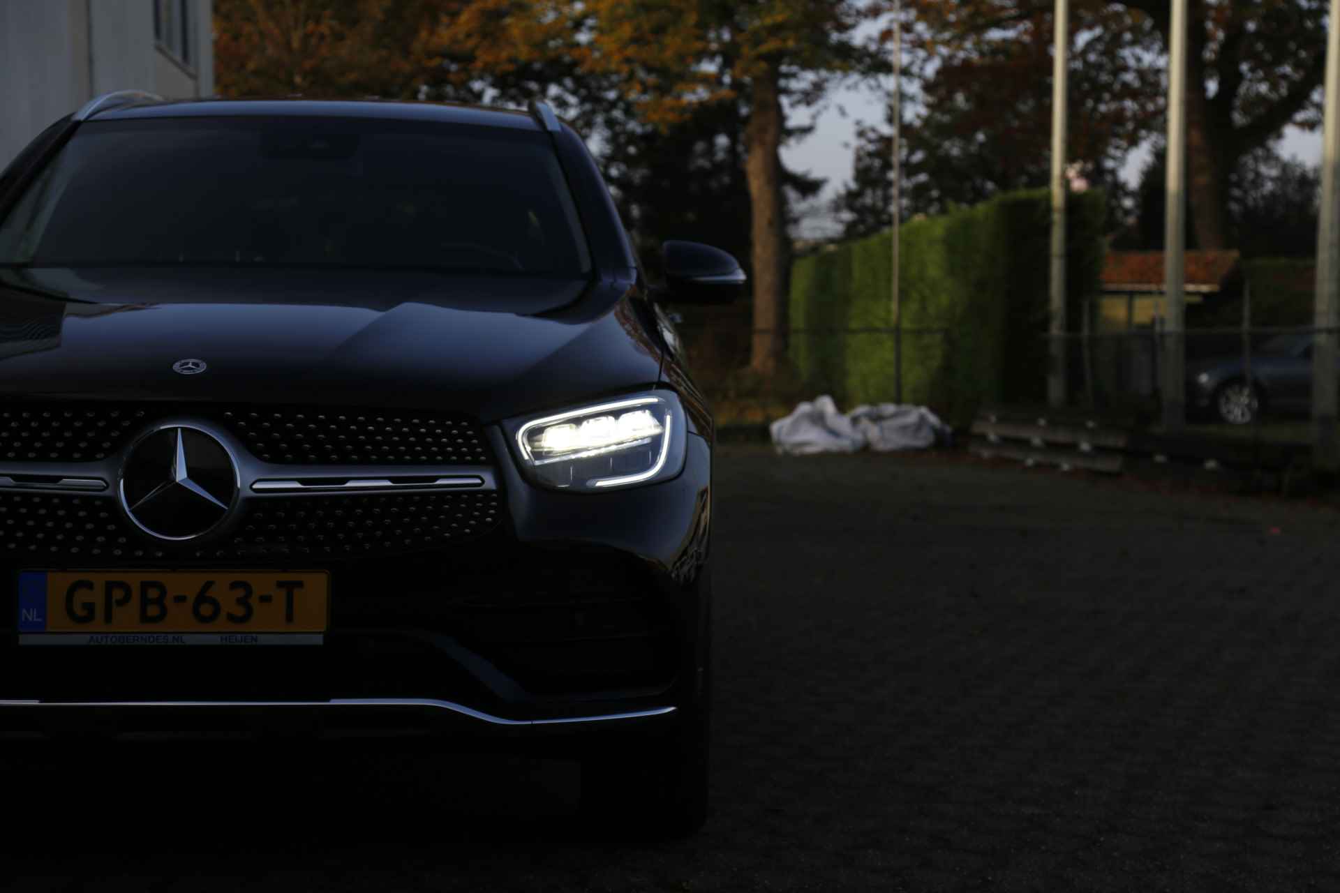 Mercedes-Benz GLC 300e Plug in hybride PHEV 4MATIC AMG*Perfect MB Onderh.*BTW*AMG/Diamond Grille/Camera/Apple Carplay-Android/LED/DAB/Stoelverw./H - 26/57