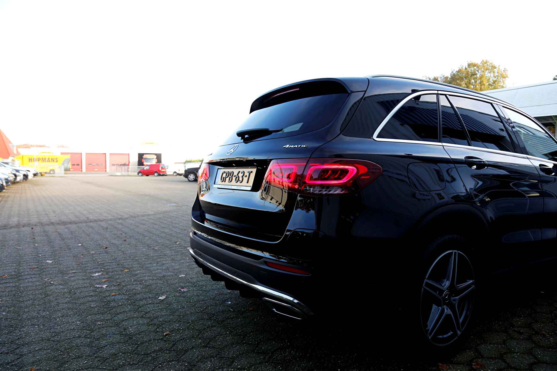 Mercedes-Benz GLC 300e Plug in hybride PHEV 4MATIC AMG*Perfect MB Onderh.*BTW*AMG/Diamond Grille/Camera/Apple Carplay-Android/LED/DAB/Stoelverw./H - 48/57