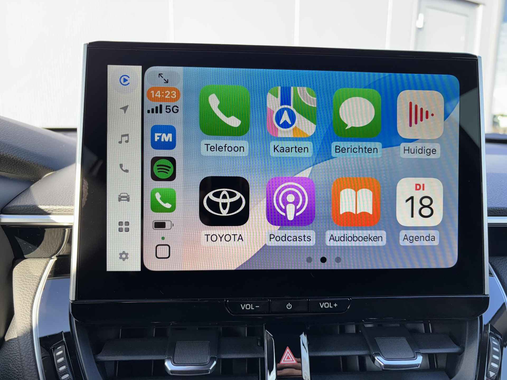 Toyota Corolla Cross Hybrid 140 Style + Premium Pack I Apple Carplay Android Auto, Parkeersensoren, Dodehoek Detectie - 3/51