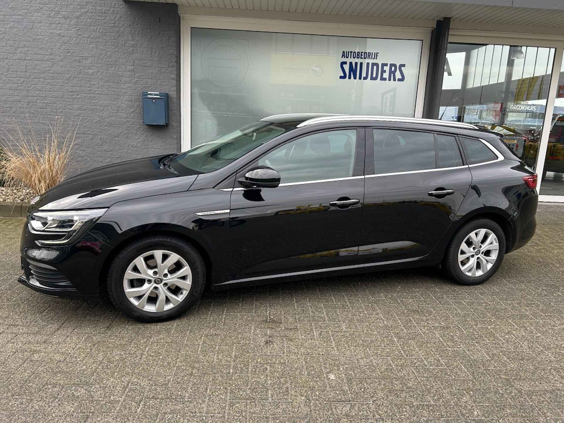 RENAULT Megane 1.3 TCe Limited AUTOMAAT - 4/25