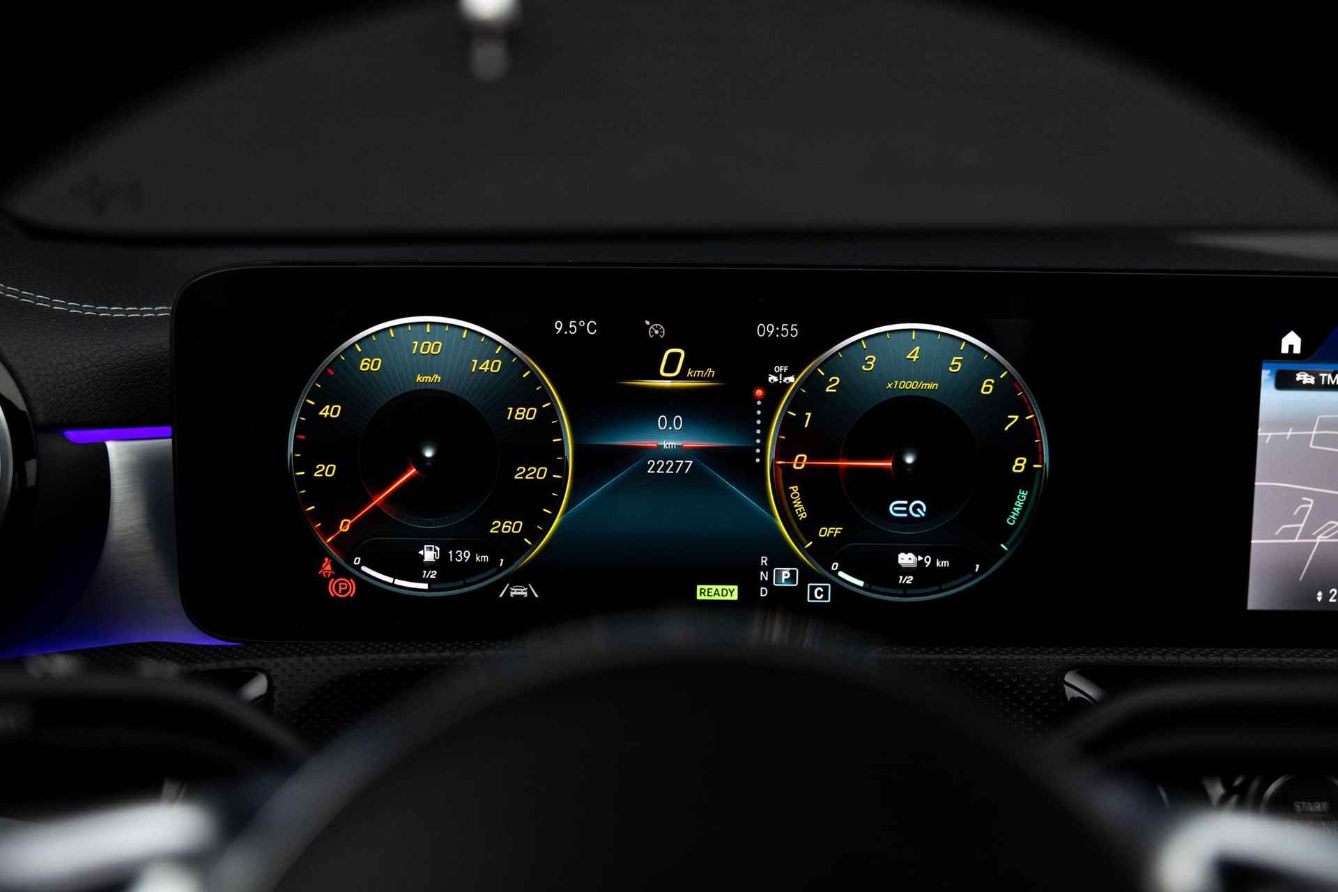 Mercedes-Benz A-klasse 250 e AMG Line | Keyless Entry | Panoramadak | Zwart Leder | 19" LMV | Sfeerverlichting | Ruitensproeier verwarmd | - 30/57