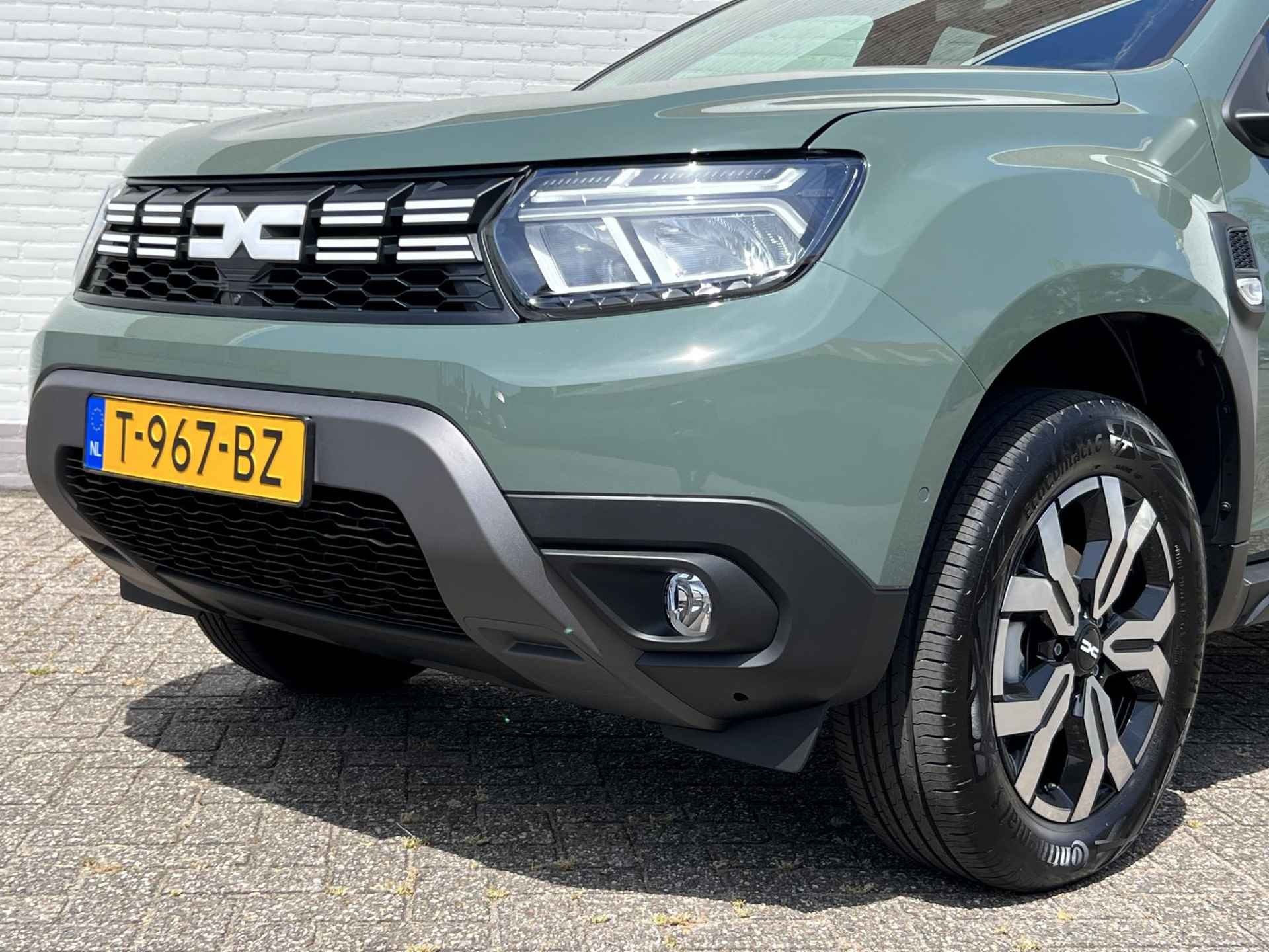 Dacia Duster 1.3 TCe 130 Journey / 360 Camera / Parkeersensoren voor + Achter / Apple Carplay & Android Auto / Navi / Cruise / Clima / DAB / LED / Keyless / - 5/38