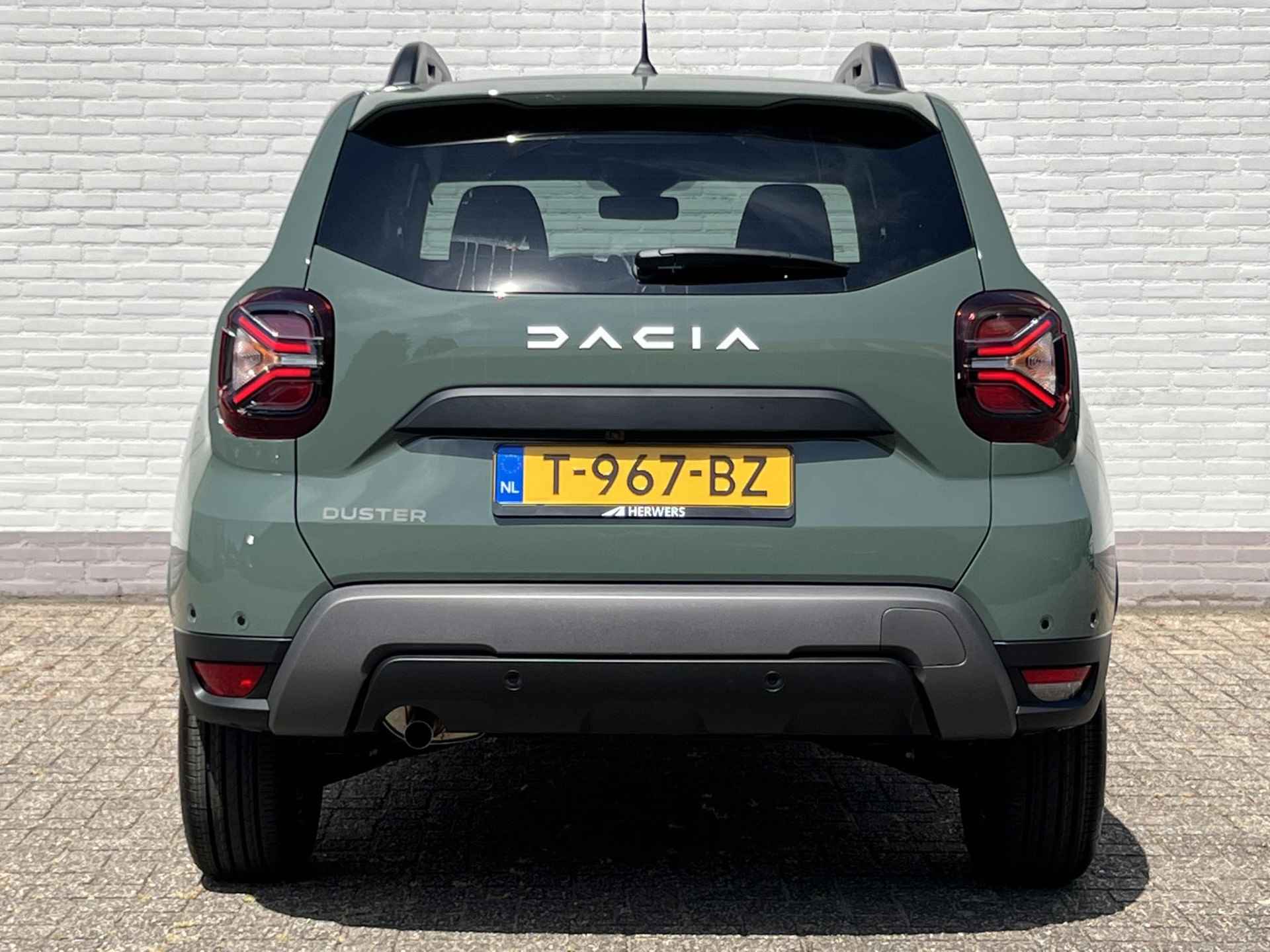 Dacia Duster 1.3 TCe 130 Journey / 360 Camera / Parkeersensoren voor + Achter / Apple Carplay & Android Auto / Navi / Cruise / Clima / DAB / LED / Keyless / - 32/38