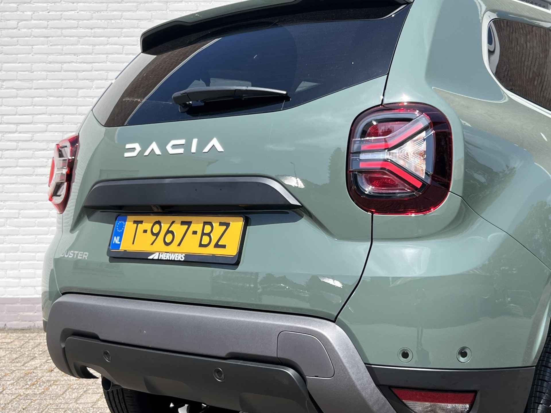 Dacia Duster 1.3 TCe 130 Journey / 360 Camera / Parkeersensoren voor + Achter / Apple Carplay & Android Auto / Navi / Cruise / Clima / DAB / LED / Keyless / - 34/38