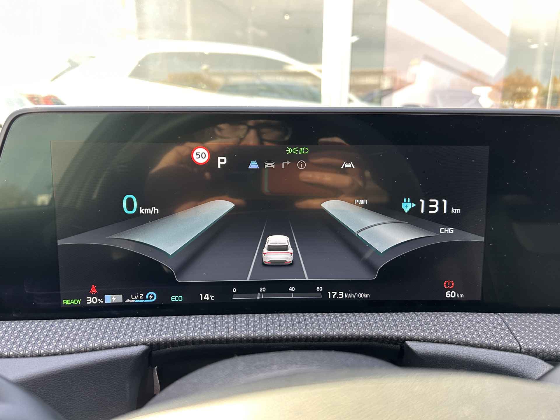 Kia Ev6 Plus 77 kWh RWD 229PK * Rijdende Demo * - Navigatie - Stoel-/stuurverwarminng - Stoel koeling - Adaptive Cruise Control - Meridian Audio - Achteruitrijcamera -  Fabrieksgarantie tot 11-2030 - - 17/32