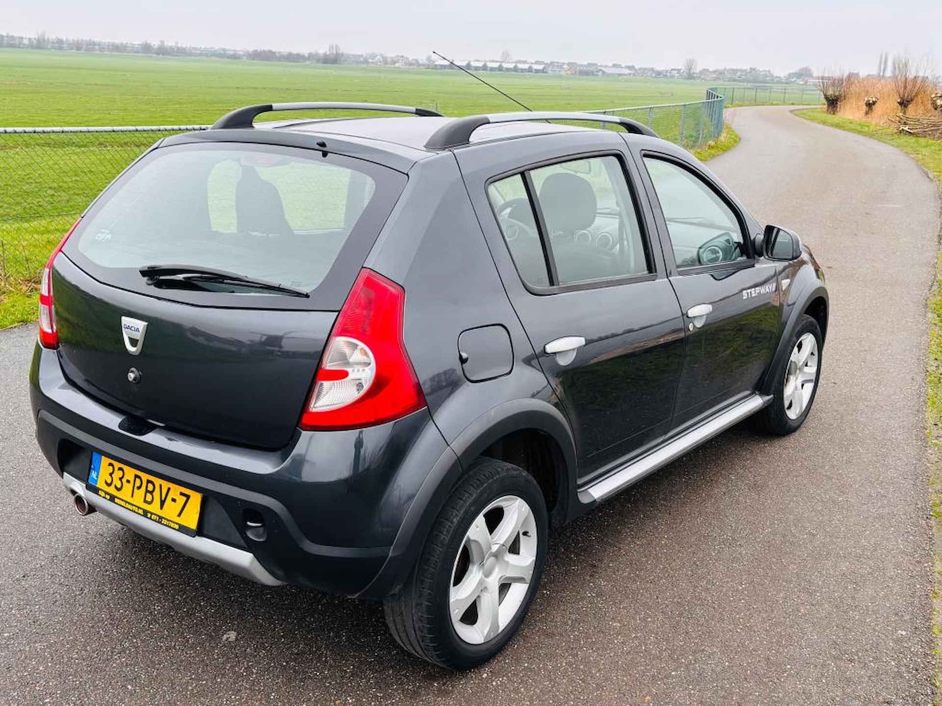 Dacia Sandero 1.6 Stepway - 7/14