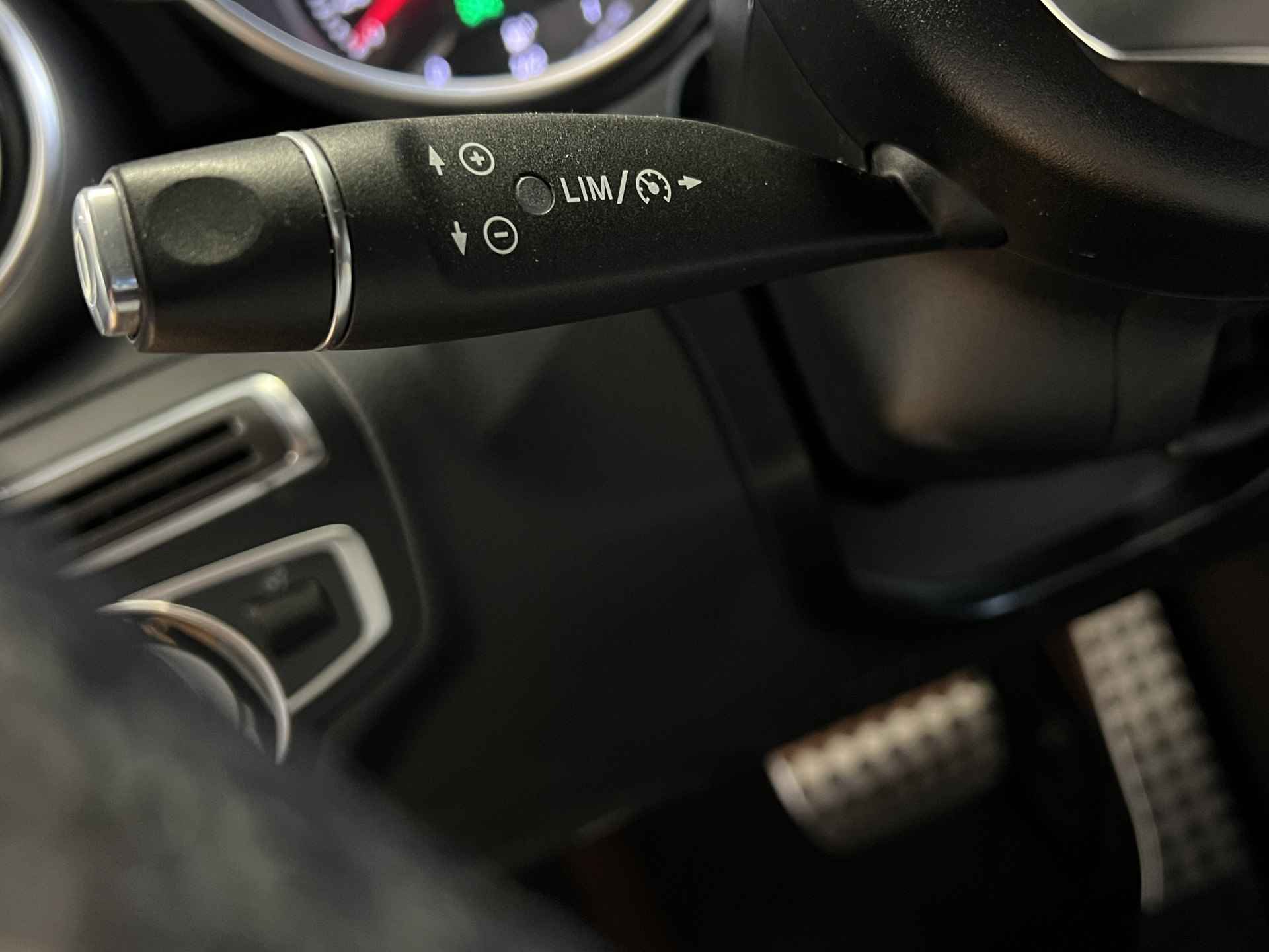 Mercedes-Benz C-Klasse Estate 180 AMG Sport Edition I Burmester audiosysteem I Panorama dak I Keyless entry I - 30/48