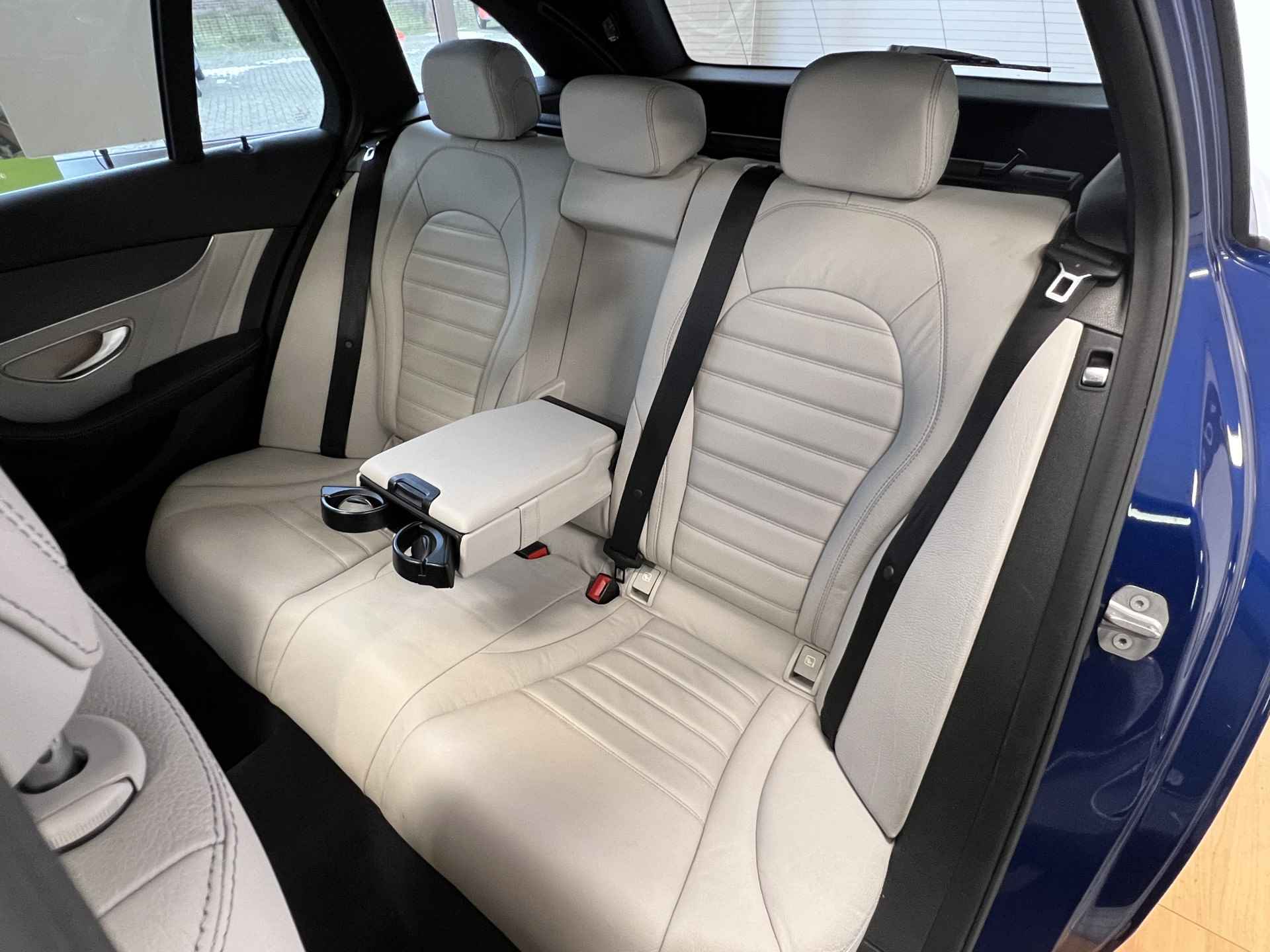 Mercedes-Benz C-Klasse Estate 180 AMG Sport Edition I Burmester audiosysteem I Panorama dak I Keyless entry I - 39/48