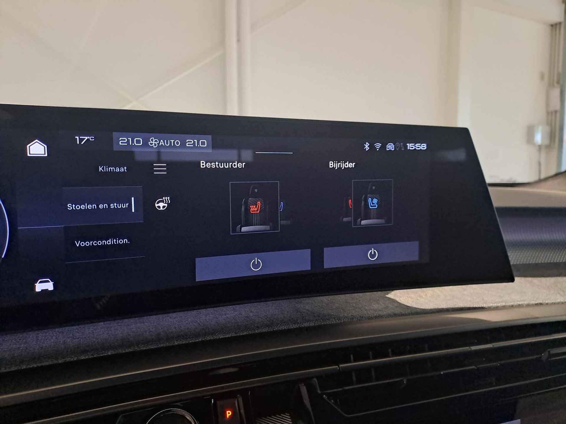 Peugeot e-3008 GT 73 kWh | Nieuwe uitvoering | Nappa Leder bekleding | Elektrisch verstelbare stoelen | Massage functie | 360 camera | Adaptieve Cruise control | Navigatie | Apple Carplay/Android Auto - 23/43