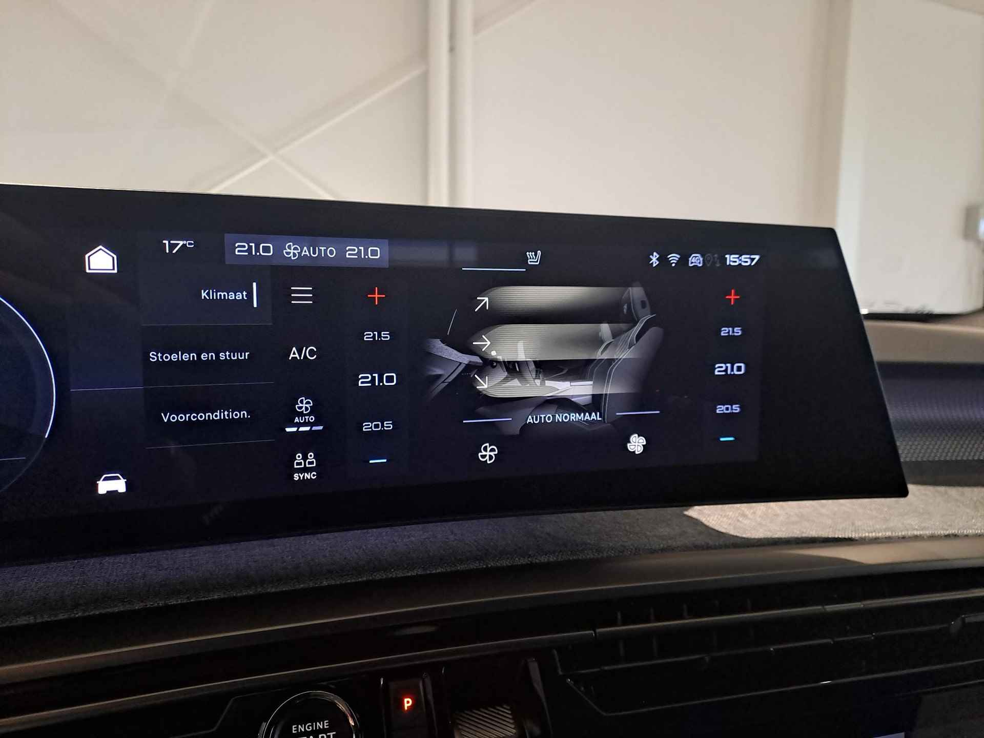 Peugeot e-3008 GT 73 kWh | Nieuwe uitvoering | Nappa Leder bekleding | Elektrisch verstelbare stoelen | Massage functie | 360 camera | Adaptieve Cruise control | Navigatie | Apple Carplay/Android Auto - 24/43