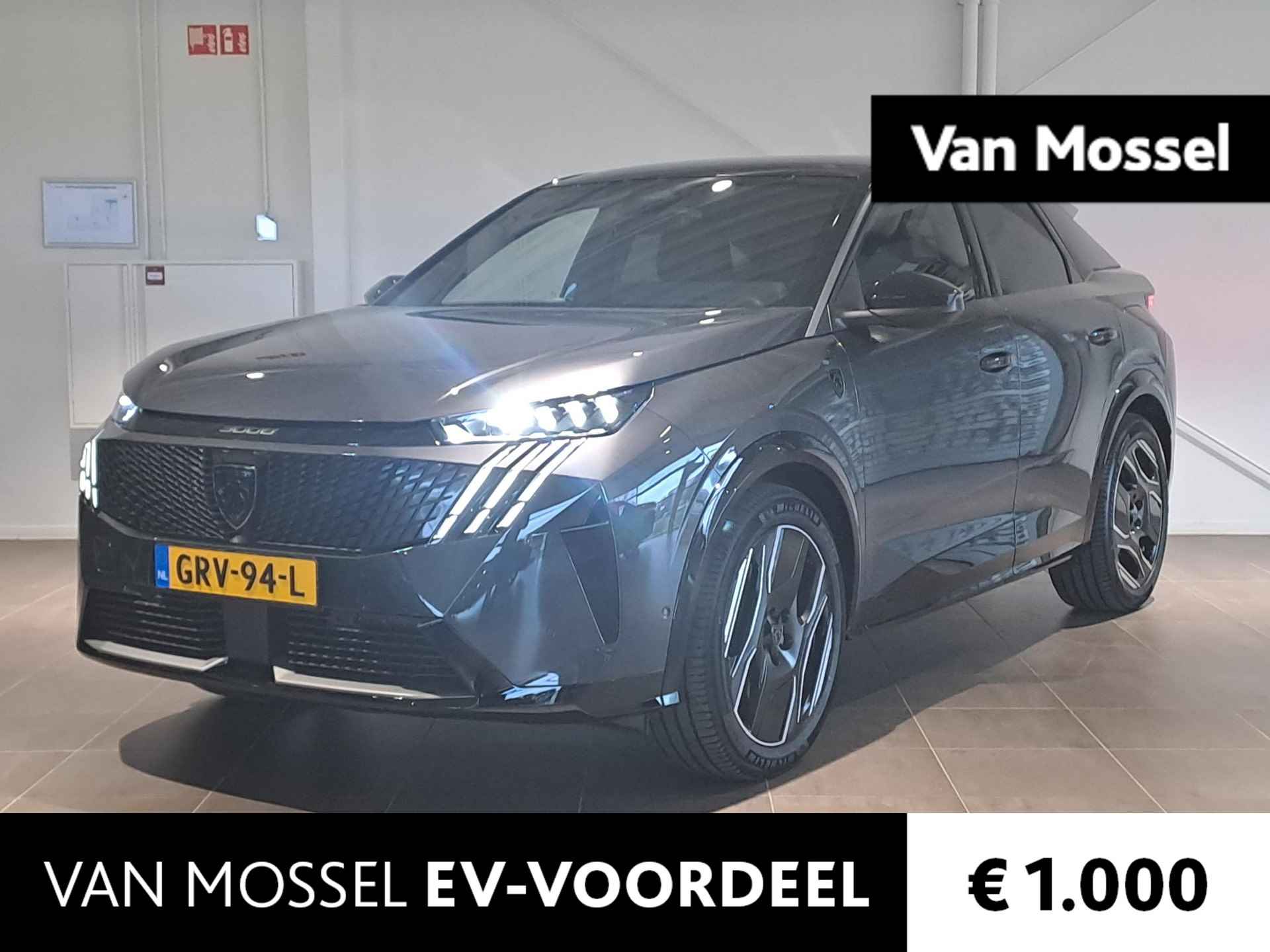 Peugeot e-3008 GT 73 kWh | Nieuwe uitvoering | Nappa Leder bekleding | Elektrisch verstelbare stoelen | Massage functie | 360 camera | Adaptieve Cruise control | Navigatie | Apple Carplay/Android Auto