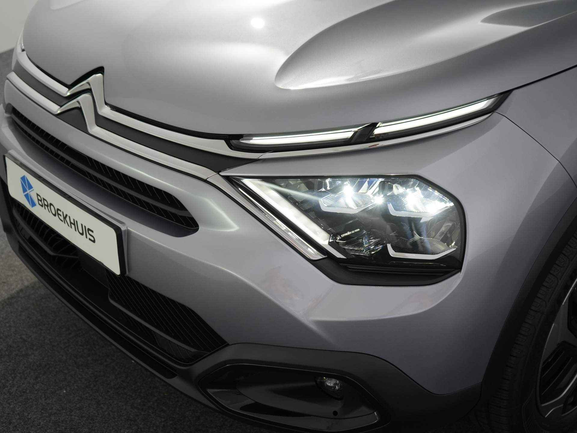 Citroën Ë-C4 X Plus 54 kWh | Automaat | Cruise | Clima | Apple Carplay/ Android auto | Parkeersensoren | - 24/27