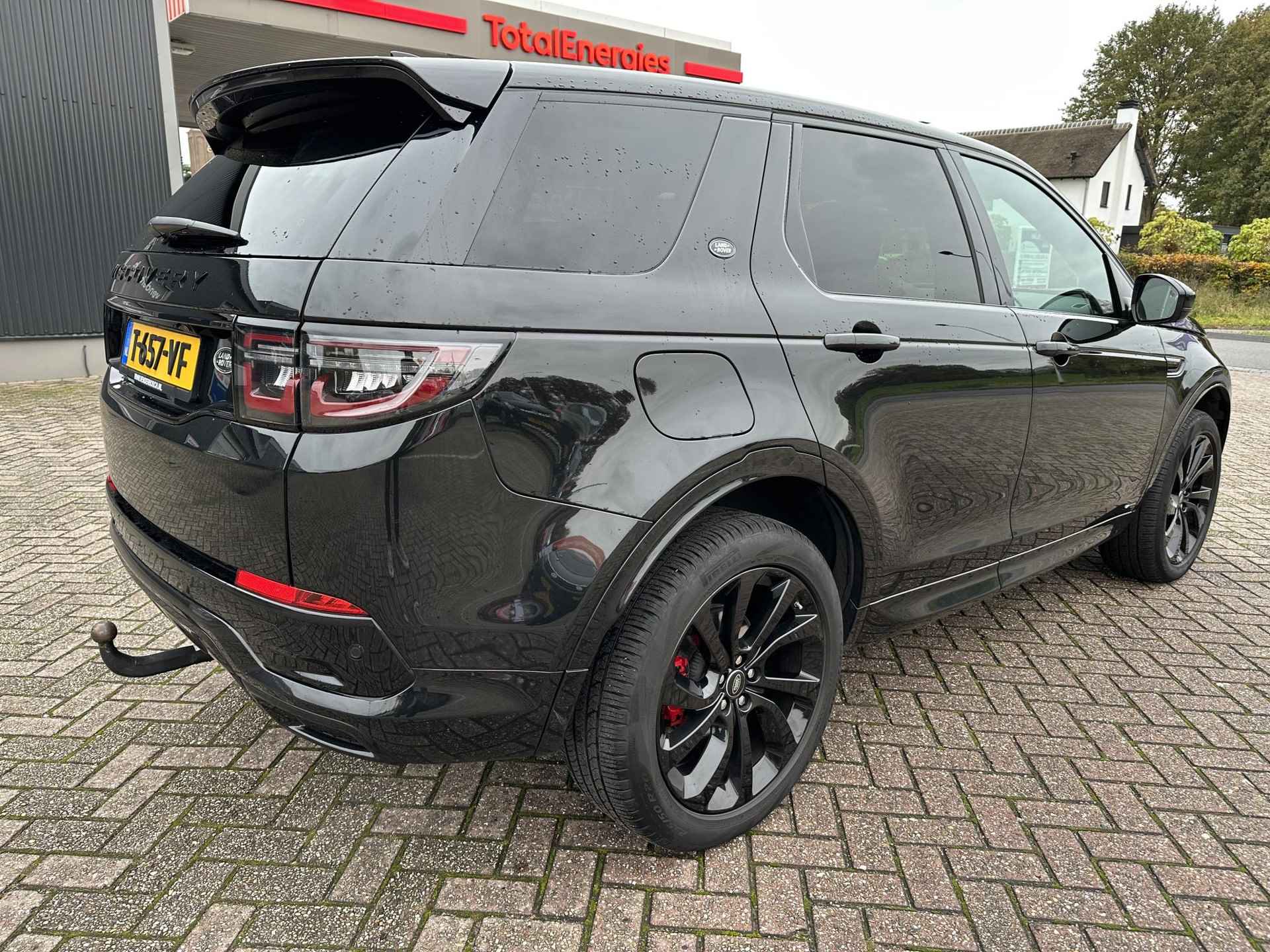 Land Rover Discovery Sport P250 2.0 R-Dynamic SE | Pano | 20" | ACC - 6/57