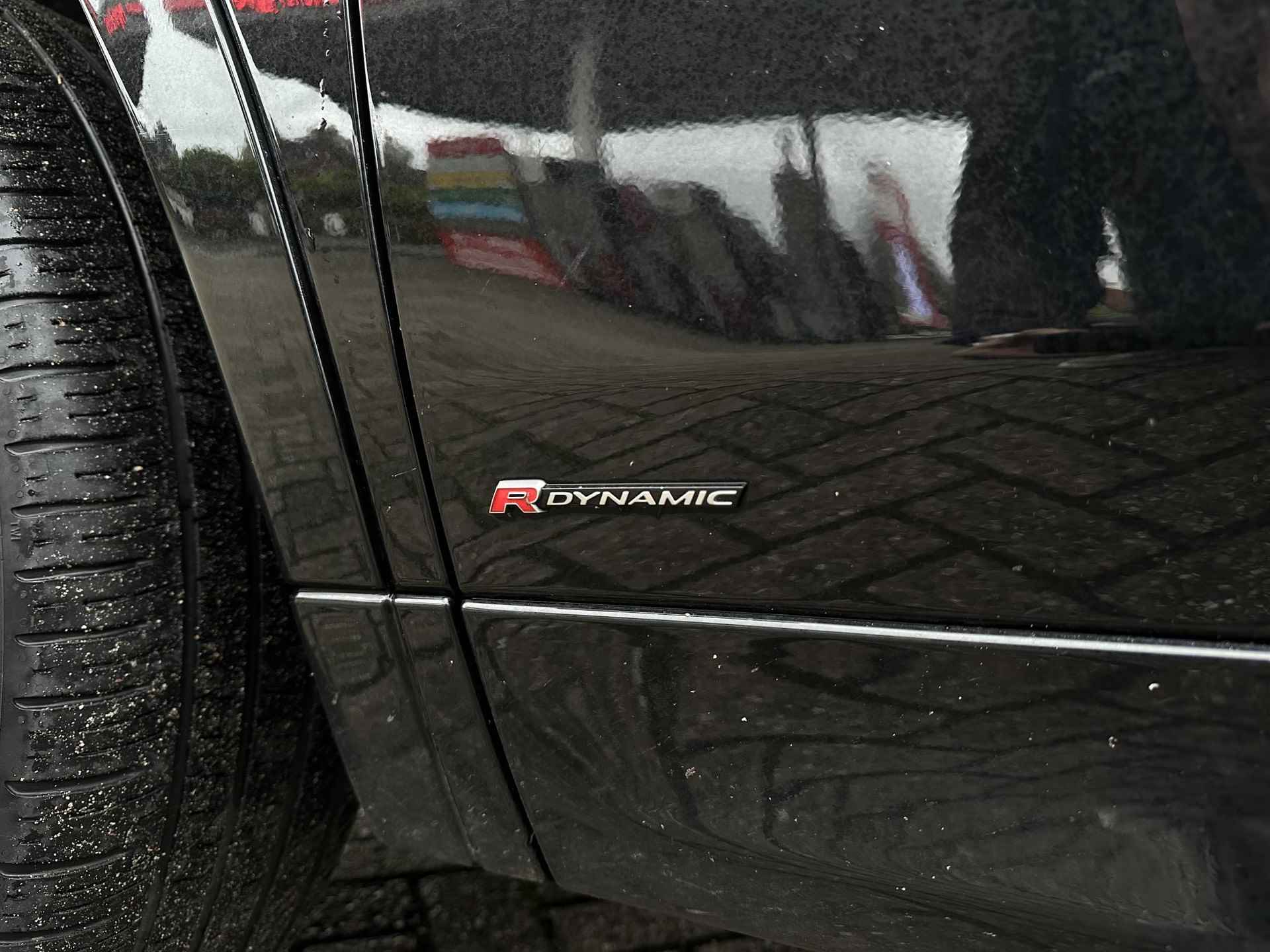 Land Rover Discovery Sport P250 2.0 R-Dynamic SE | Pano | 20" | ACC - 39/57