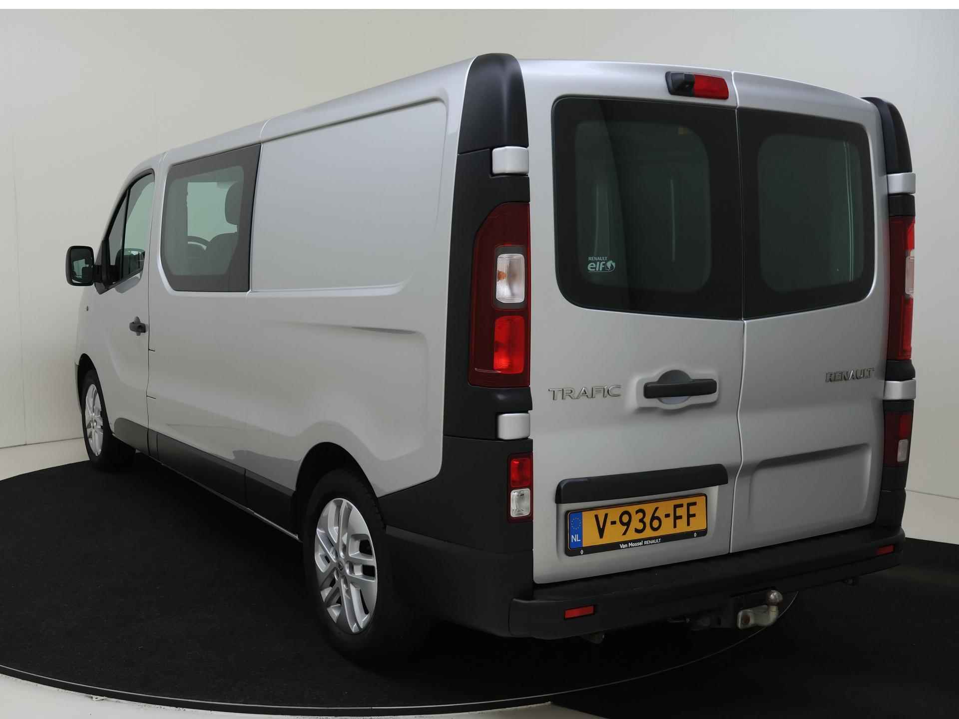 Renault Trafic 1.6 dCi T29 L2H1 DC Comfort  | Dubbel cabine | Navigatie | Camera | Trekhaak - 2/26