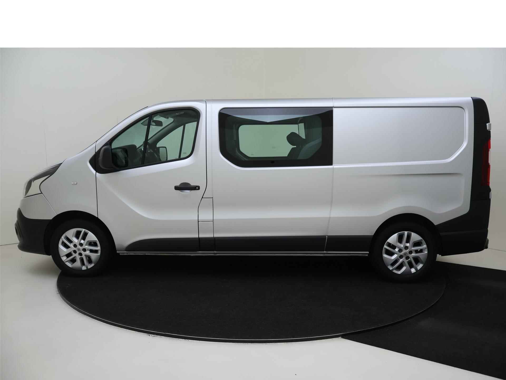 Renault Trafic 1.6 dCi T29 L2H1 DC Comfort  | Dubbel cabine | Navigatie | Camera | Trekhaak - 3/26