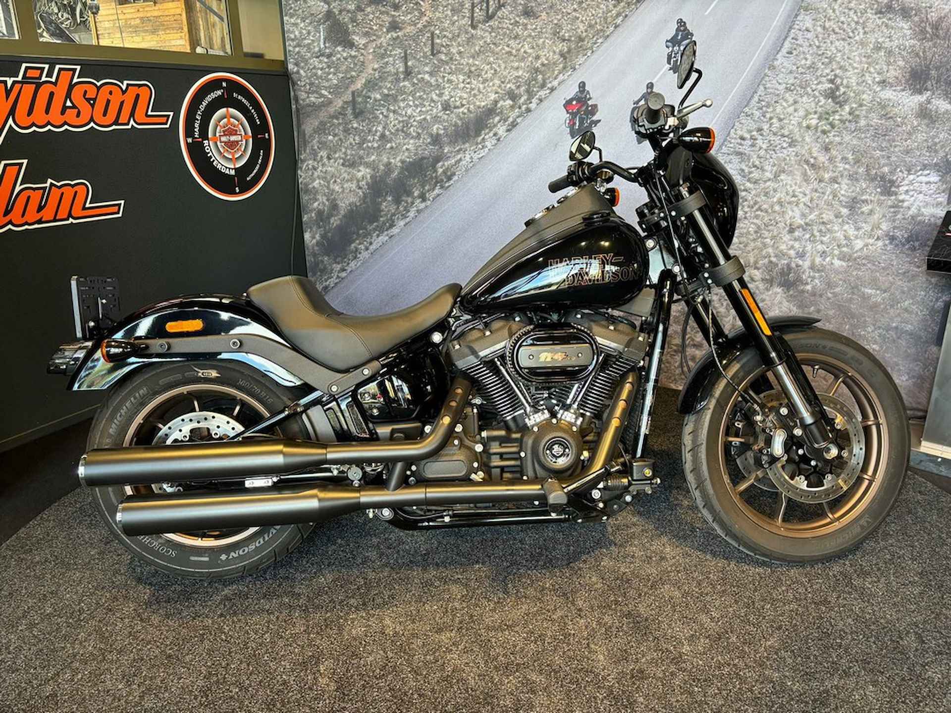 Harley-Davidson SOFTAIL FXLR LOW RIDER S - 4/9