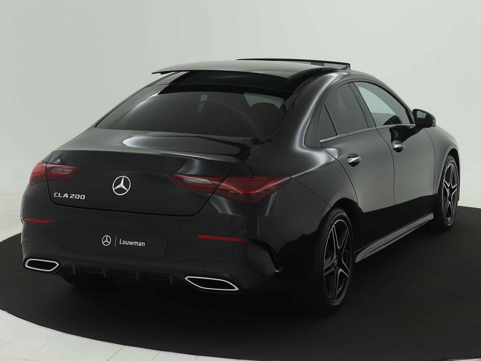 Mercedes-Benz CLA-Klasse 200 AMG Line | Nightpakket | Premium Plus Pack | Head-up display | Distronic | Parkeerpakket met 360°-camera | USB pakket Plus | KEYLESS GO-comfortpakket | Sfeerverlichting | Spiegelpakket | - 14/36
