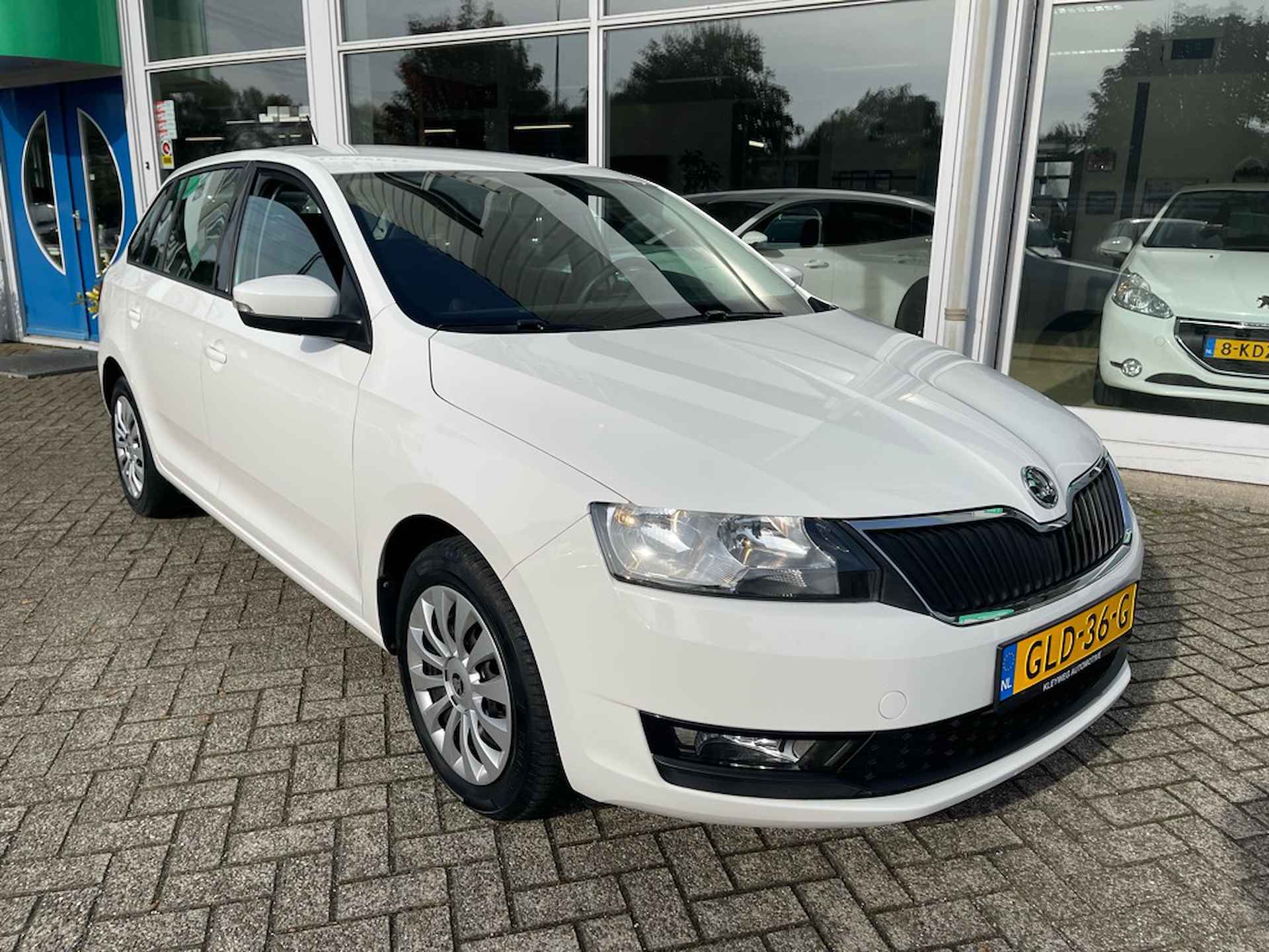 Skoda Rapid Spaceback 1.0 TSI Grt Clever - 4/18