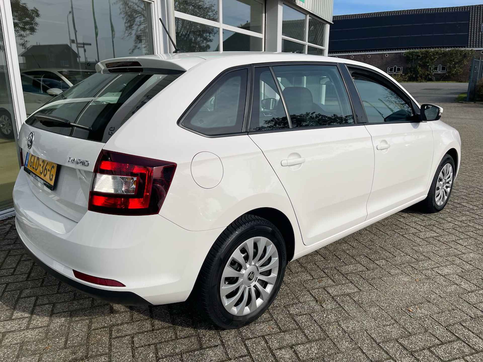 Skoda Rapid Spaceback 1.0 TSI Grt Clever - 7/18