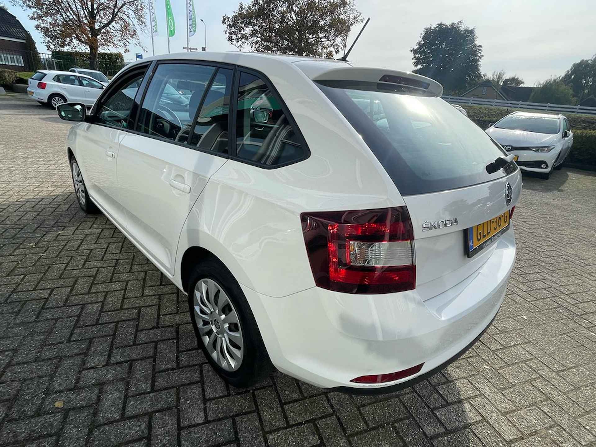 Skoda Rapid Spaceback 1.0 TSI Grt Clever - 9/18