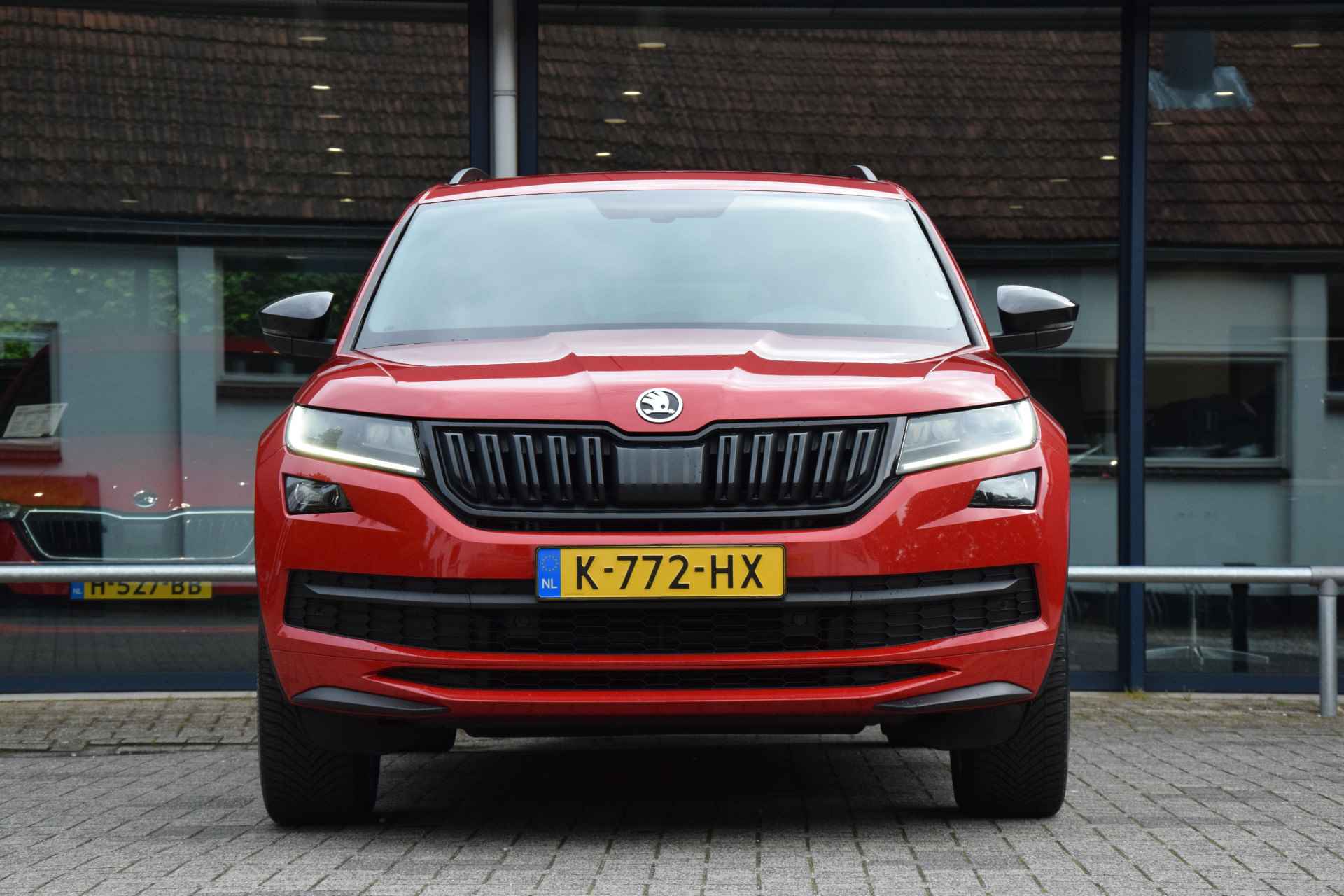 Škoda Kodiaq 1.5 TSI 150PK DSG Automaat Sportline Business | Incl. BOVAG Garantie | NL-Auto | Trekhaak | 20'' Velgen | Full LED | Elektrische Kofferklep | Camera + PDC | Virtual Cockpit | Stoelverwarming | - 12/45